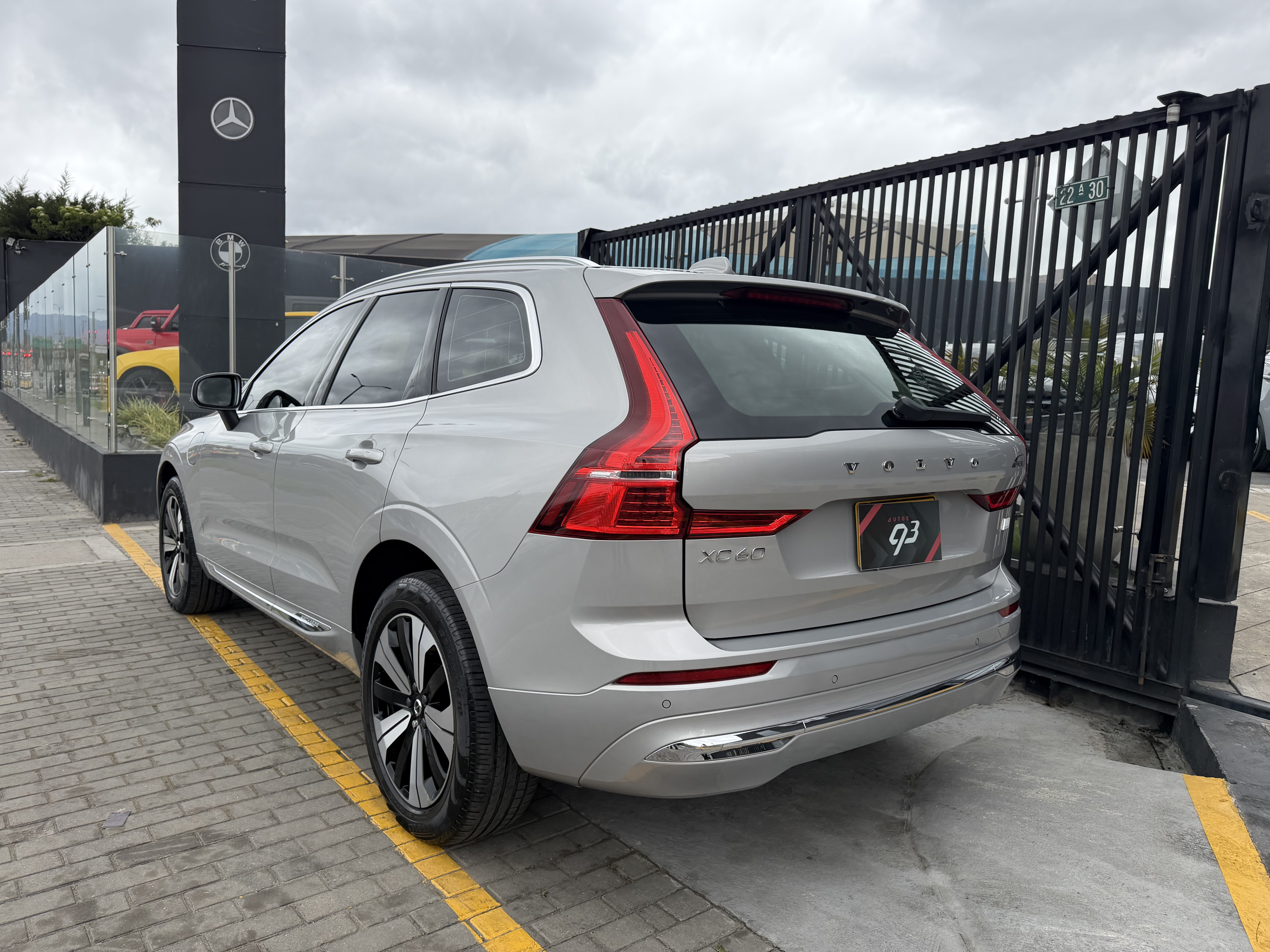 VOLVO XC60 T8 AWD RECHARGE 2024