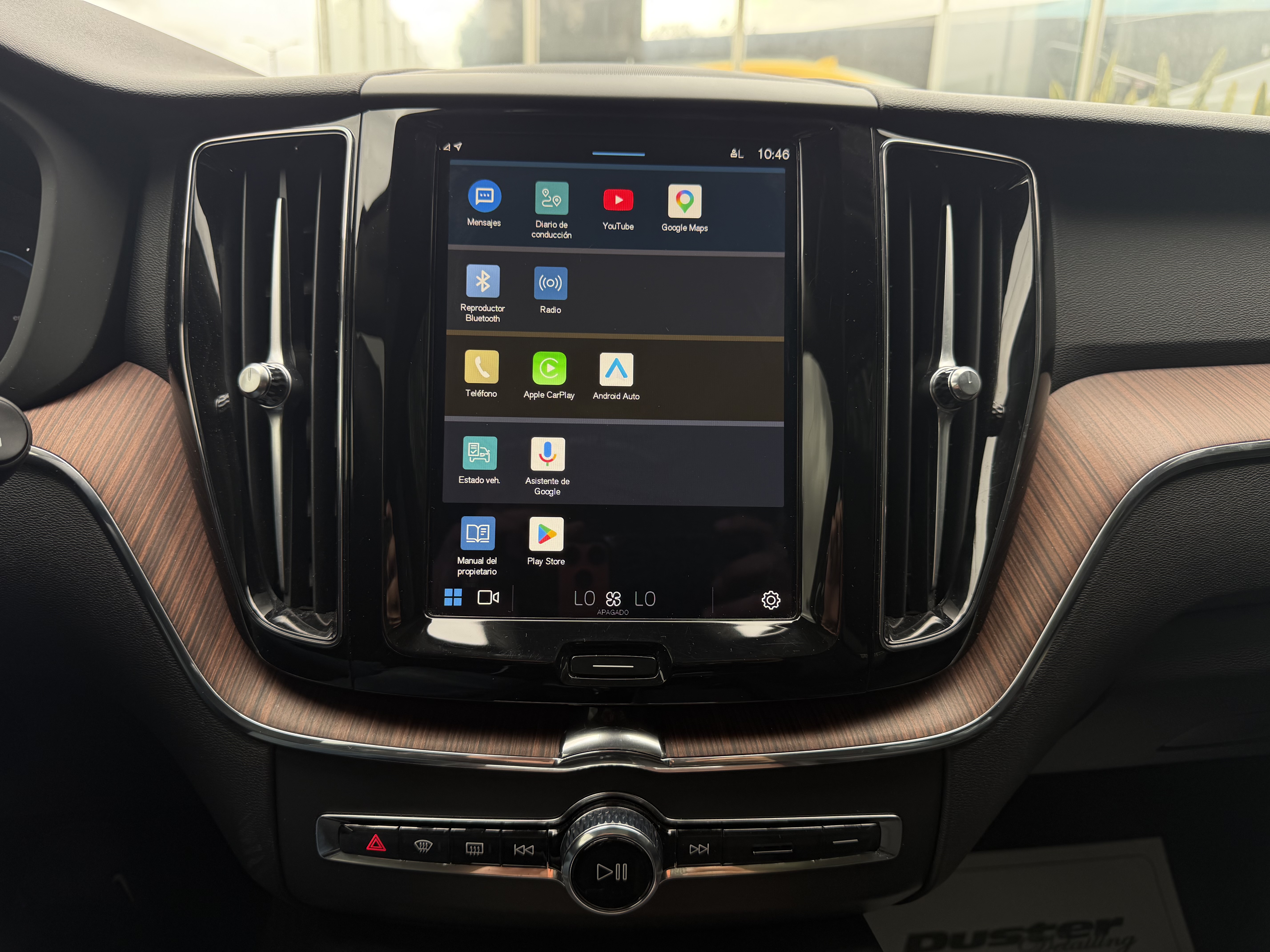 VOLVO XC60 T8 AWD RECHARGE 2024