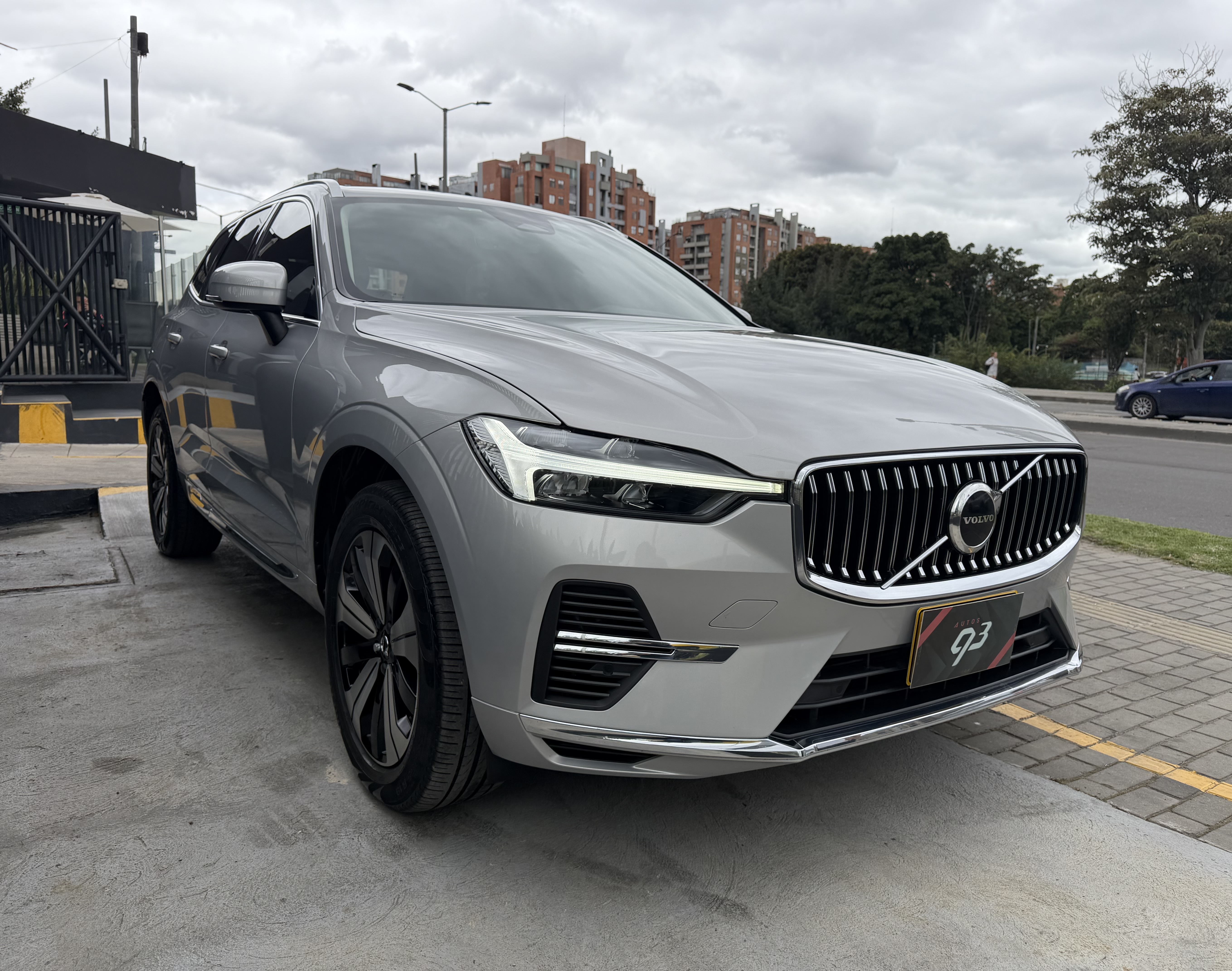 VOLVO XC60 T8 AWD RECHARGE 2024