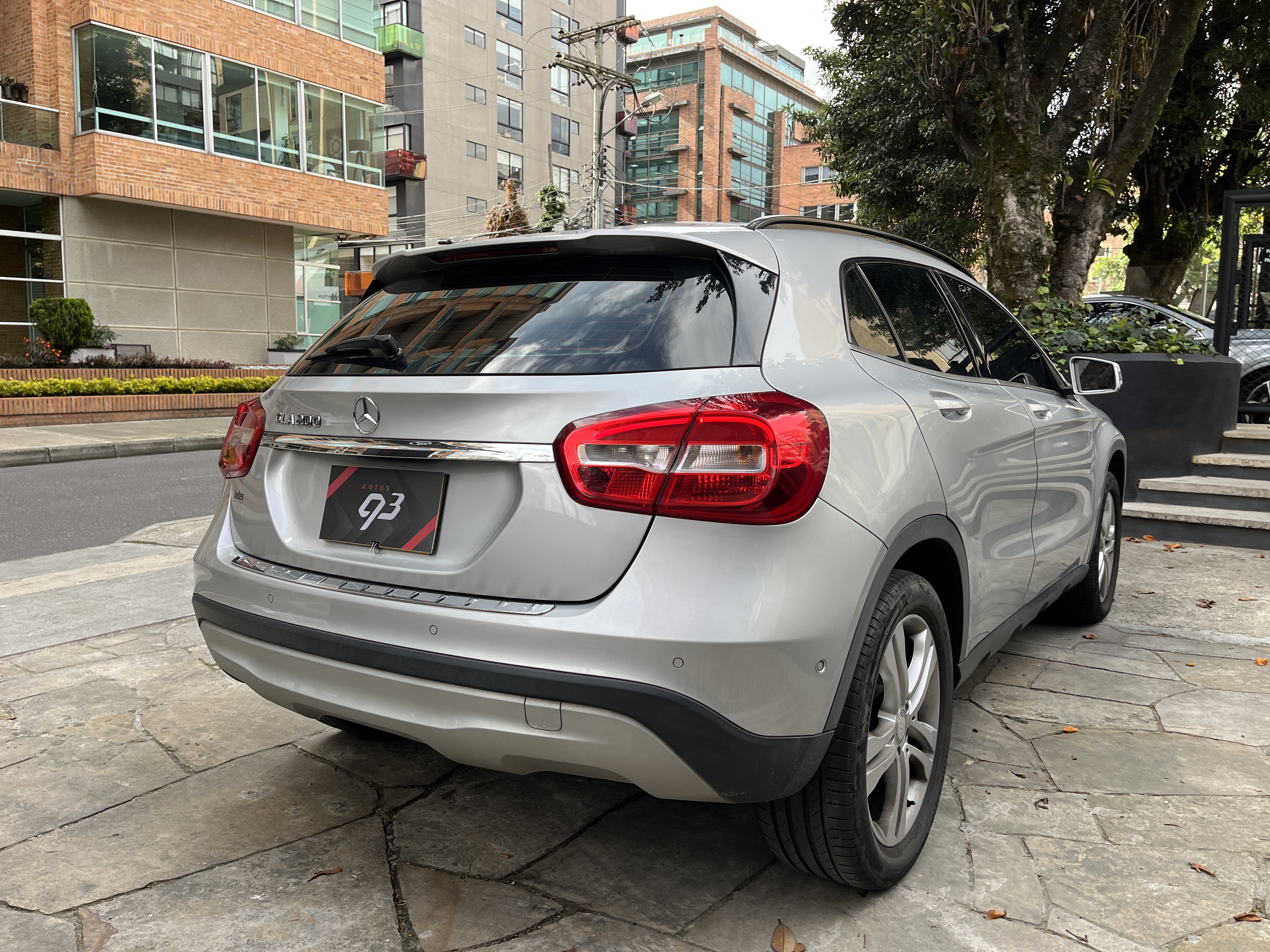 MERCEDES-BENZ GLA200 2017
