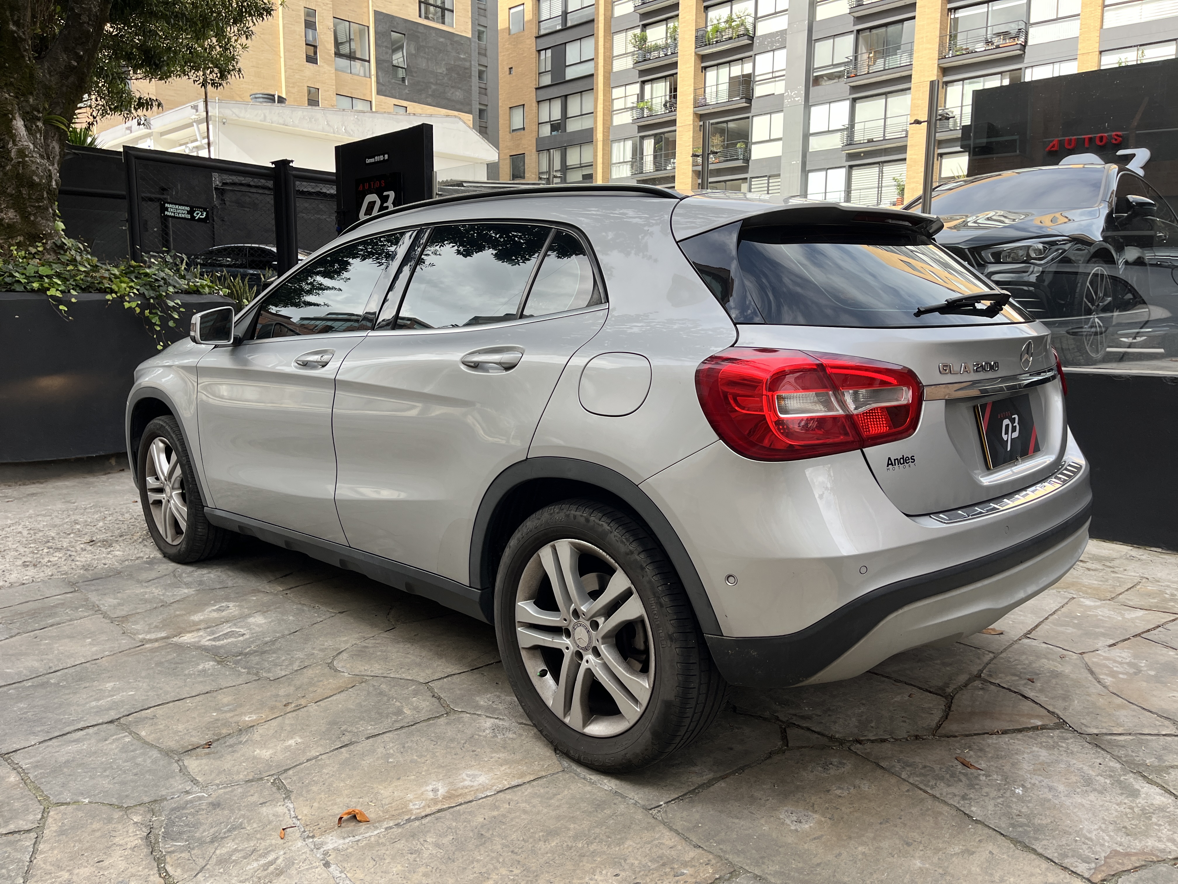 MERCEDES-BENZ GLA200 2017