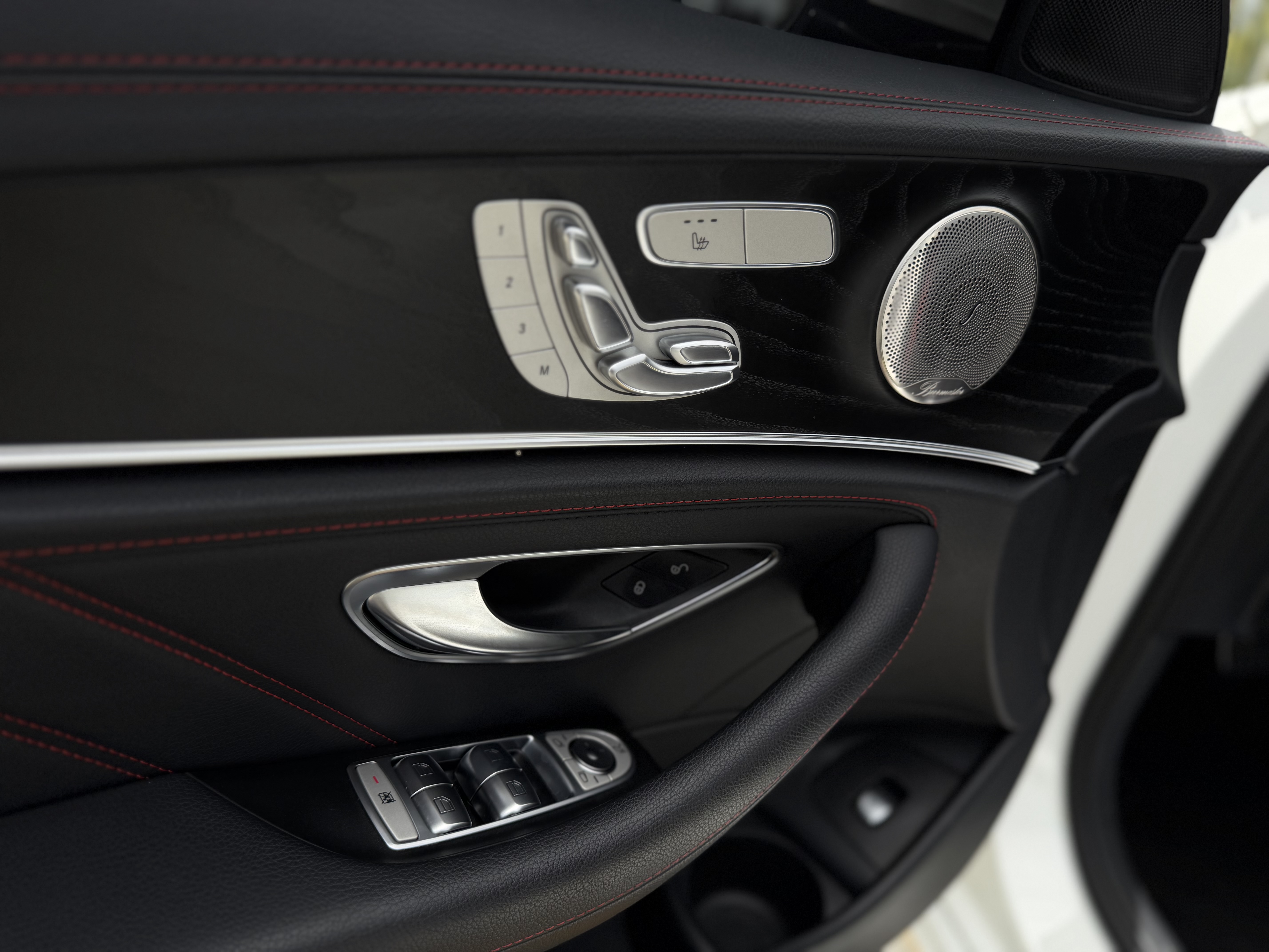 MERCEDES-BENZ E53 AMG 2022