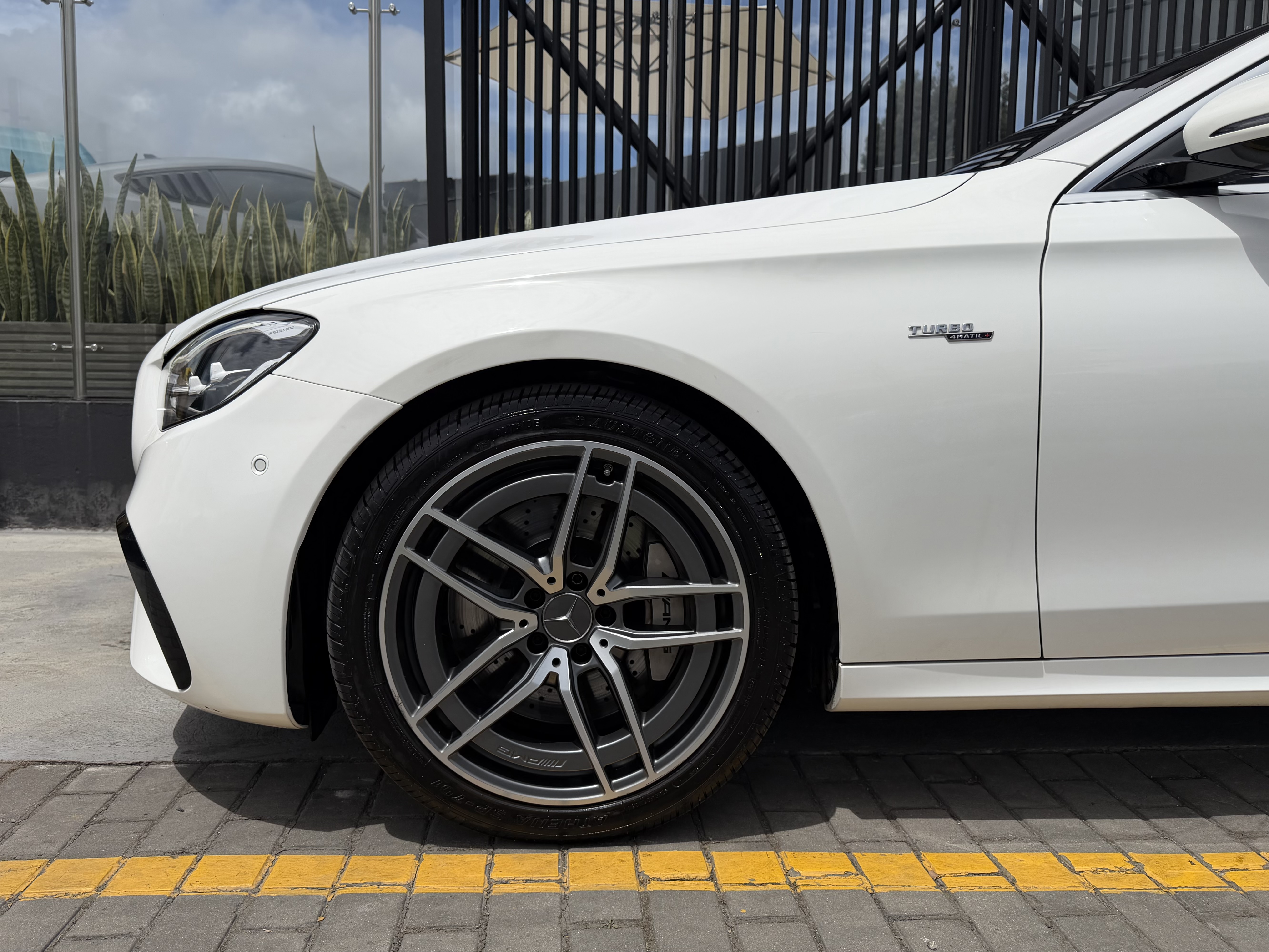 MERCEDES-BENZ E53 AMG 2022
