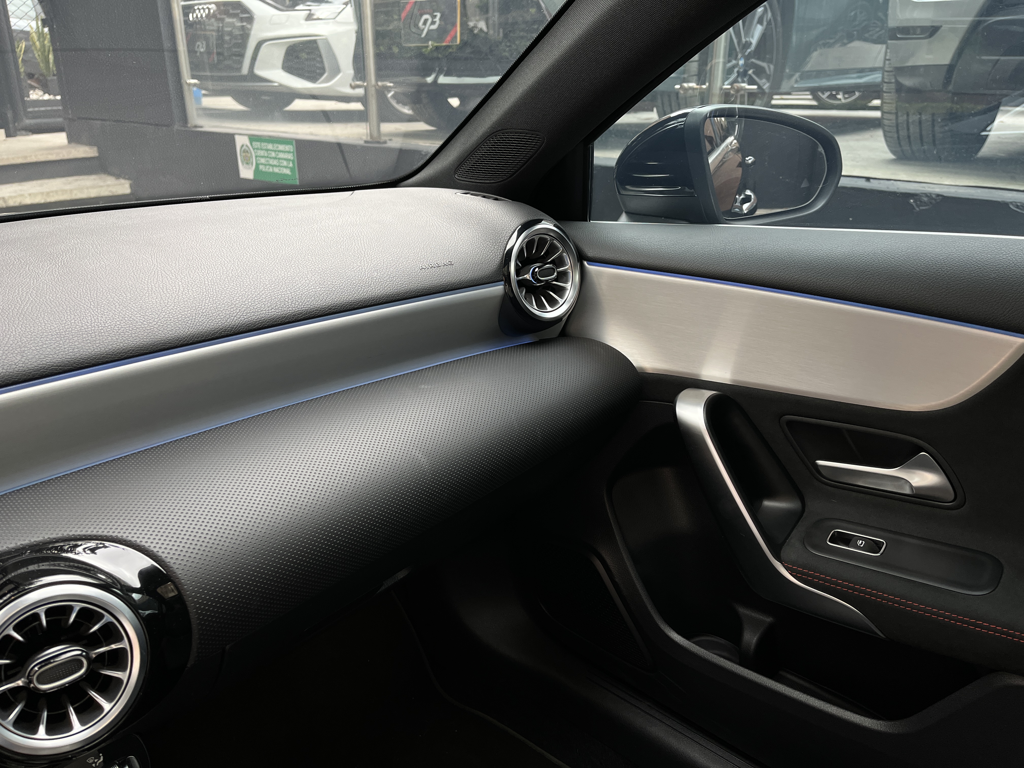 MERCEDES-BENZ A250 4MATIC 2026