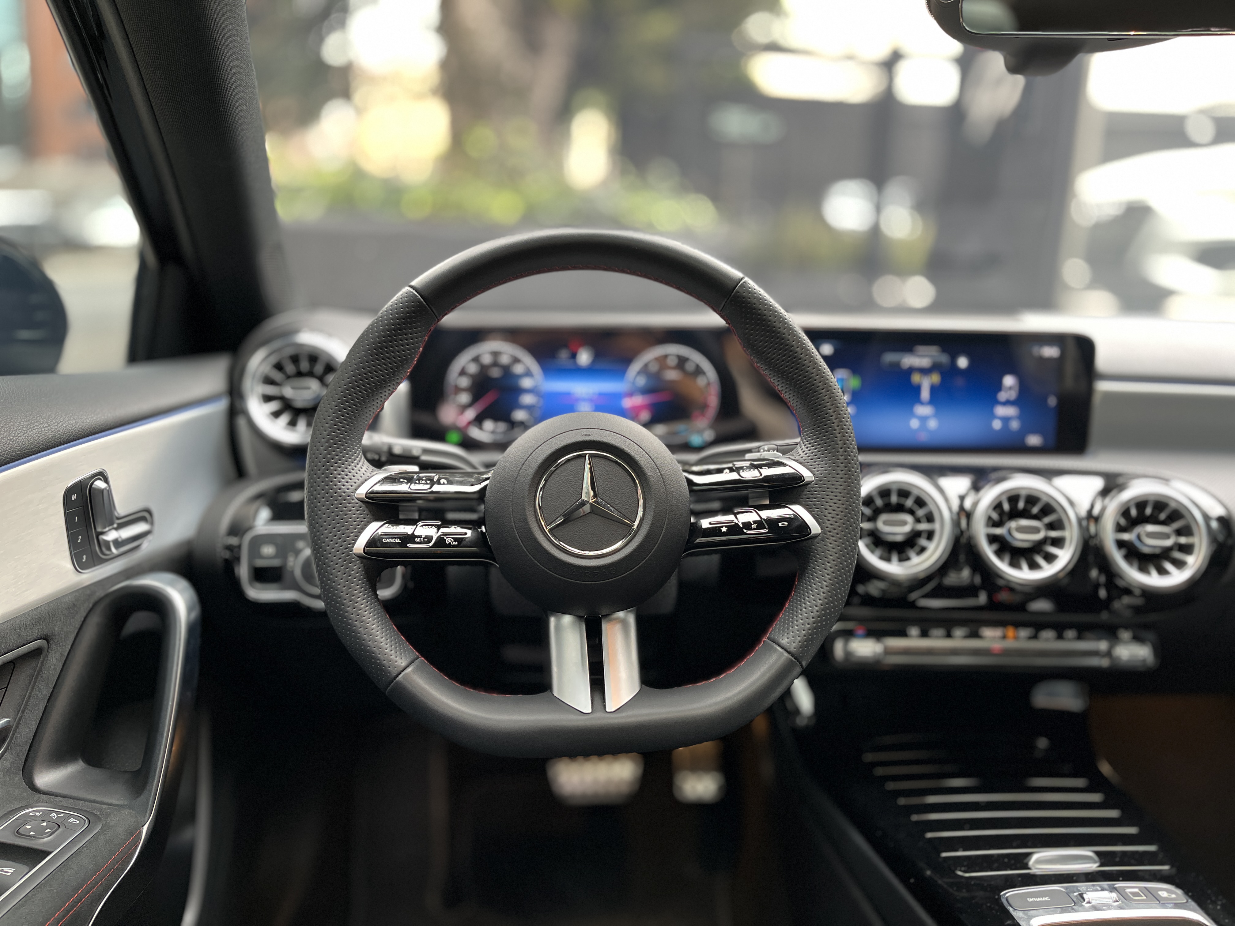 MERCEDES-BENZ A250 4MATIC 2026