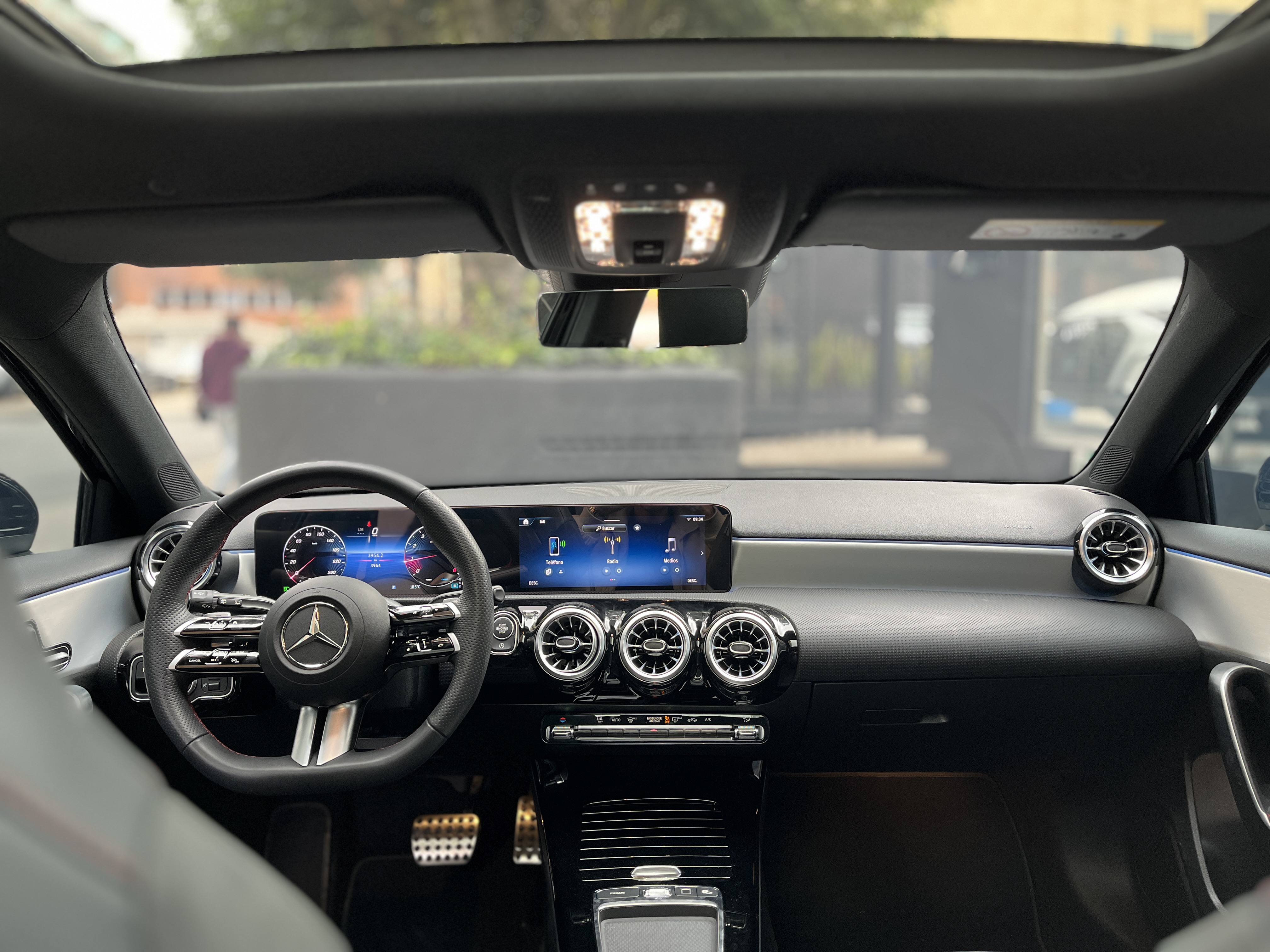MERCEDES-BENZ A250 4MATIC 2026