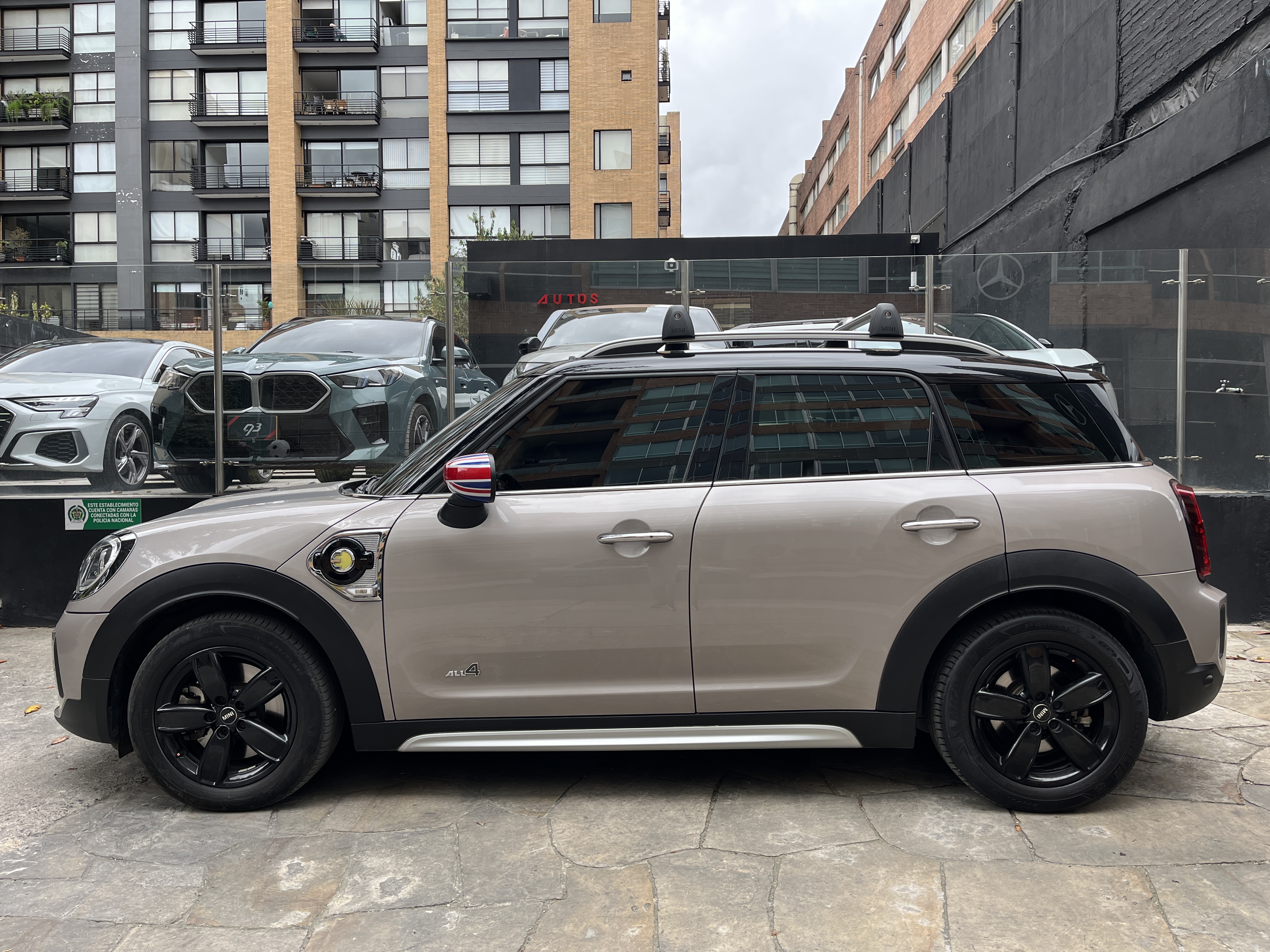 MINI COOPER S E ALL4 2023