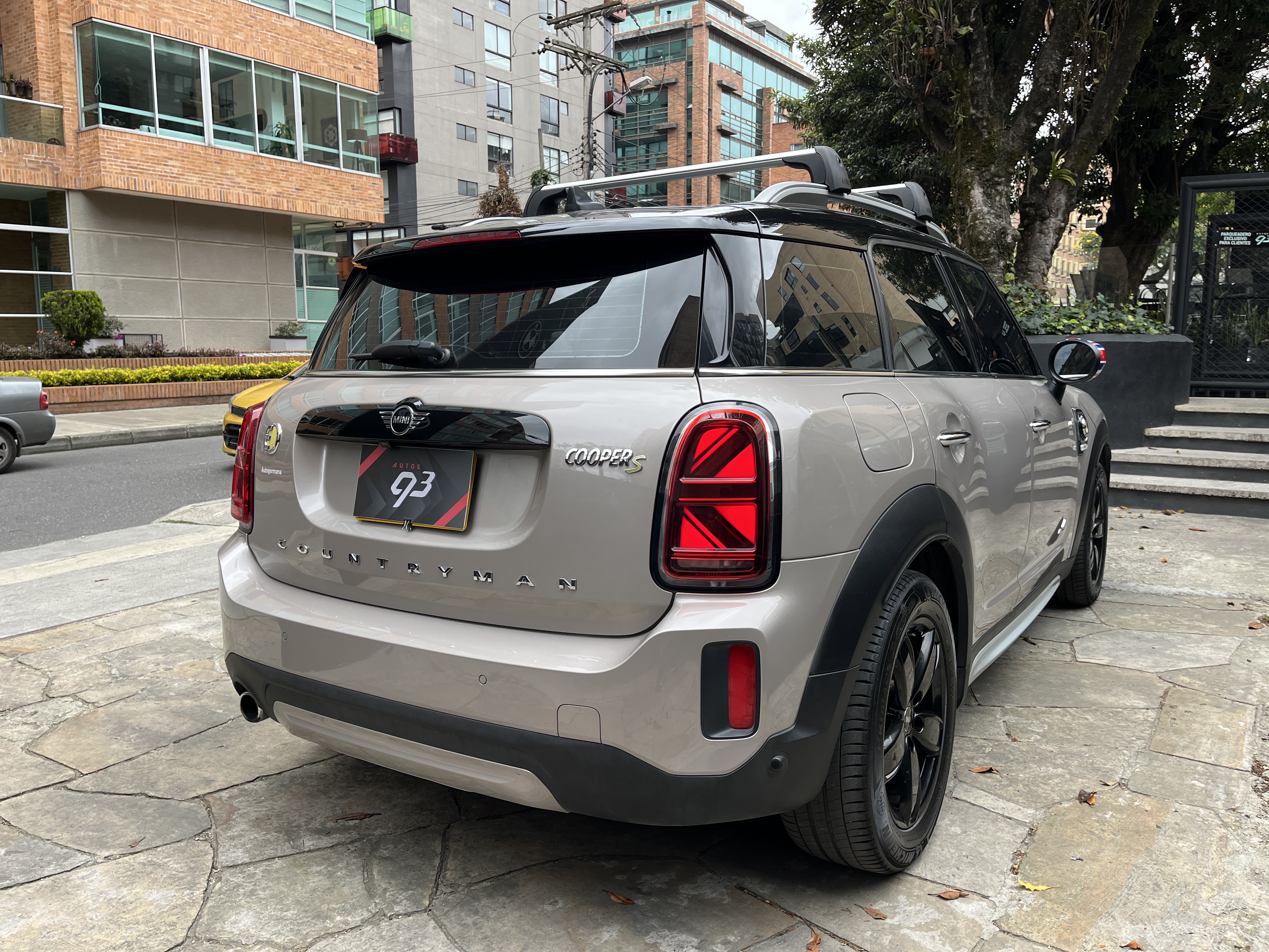 MINI COOPER S E ALL4 2023