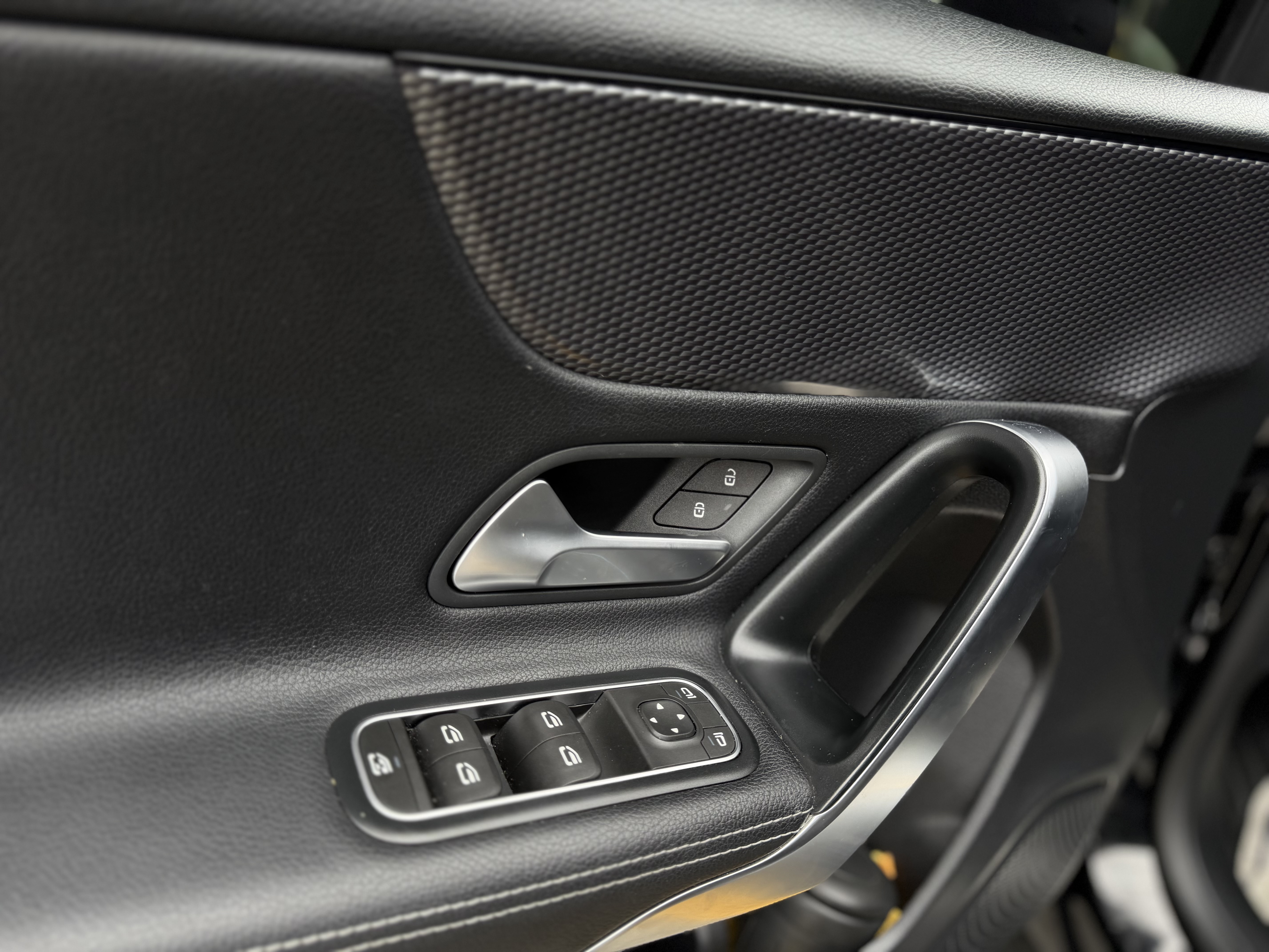 MERCEDES-BENZ A200 HATCHBACK 2020