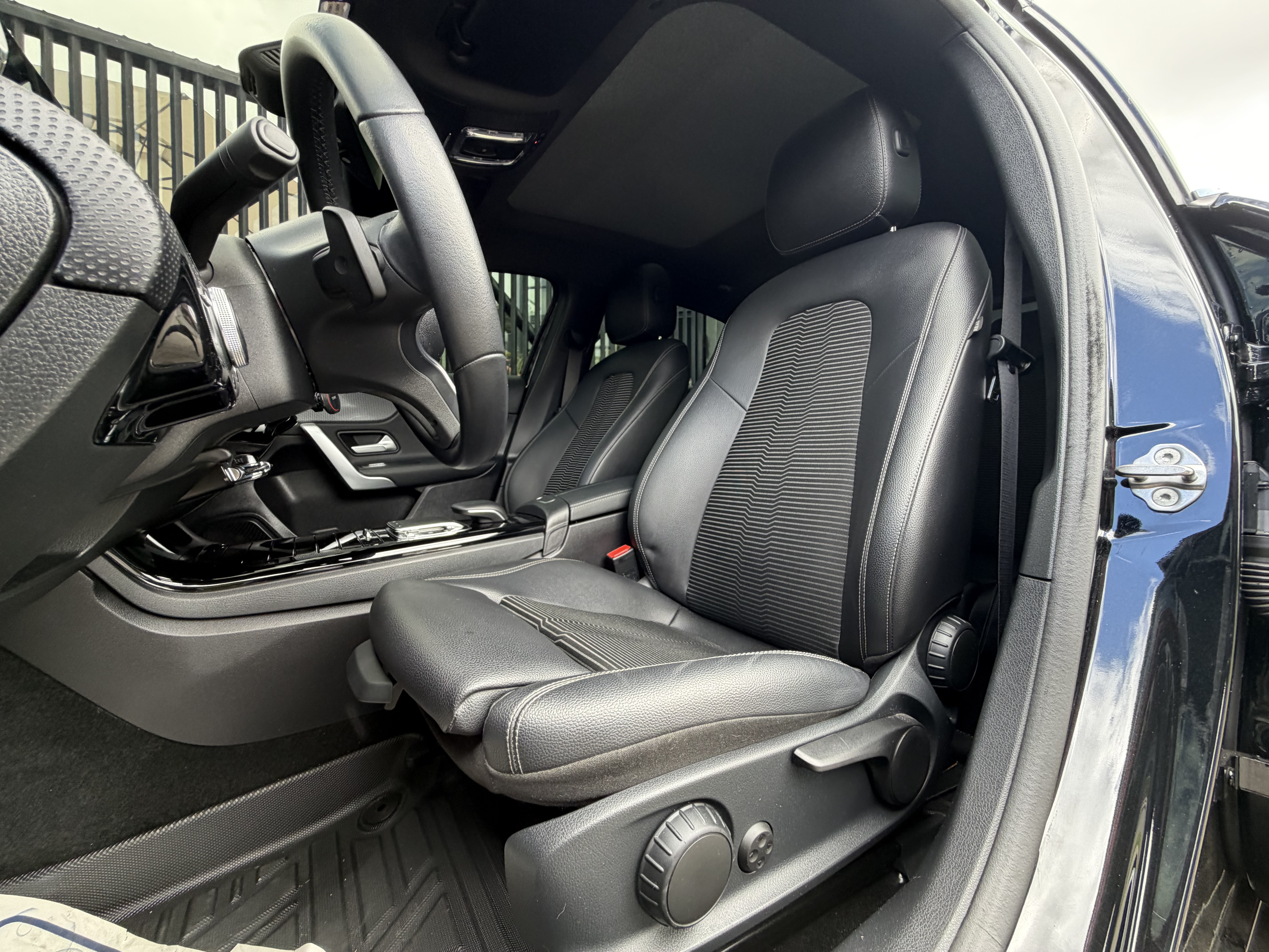 MERCEDES-BENZ A200 HATCHBACK 2020