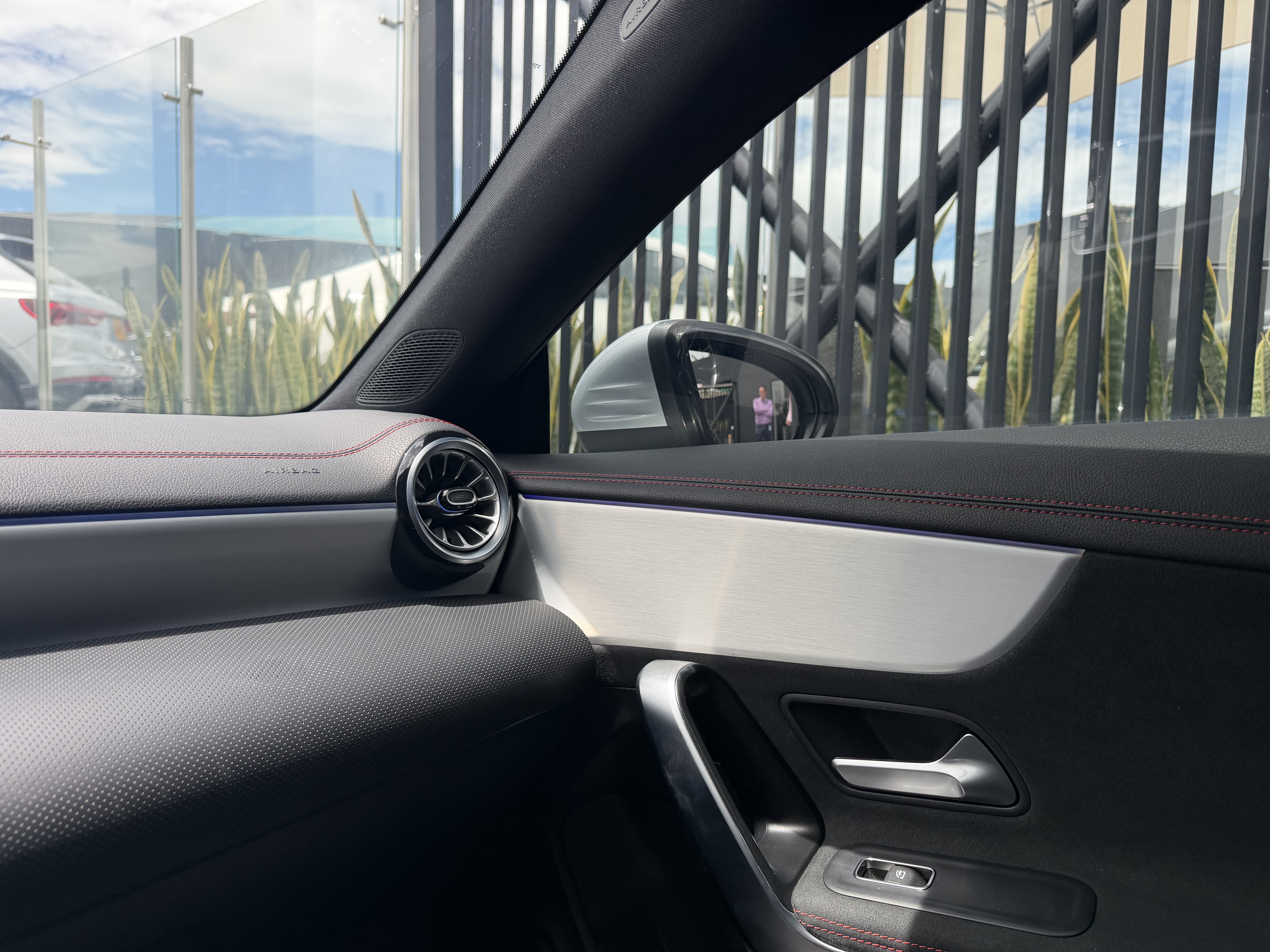 MERCEDES-BENZ CLA250 4MATIC MHEV 2026