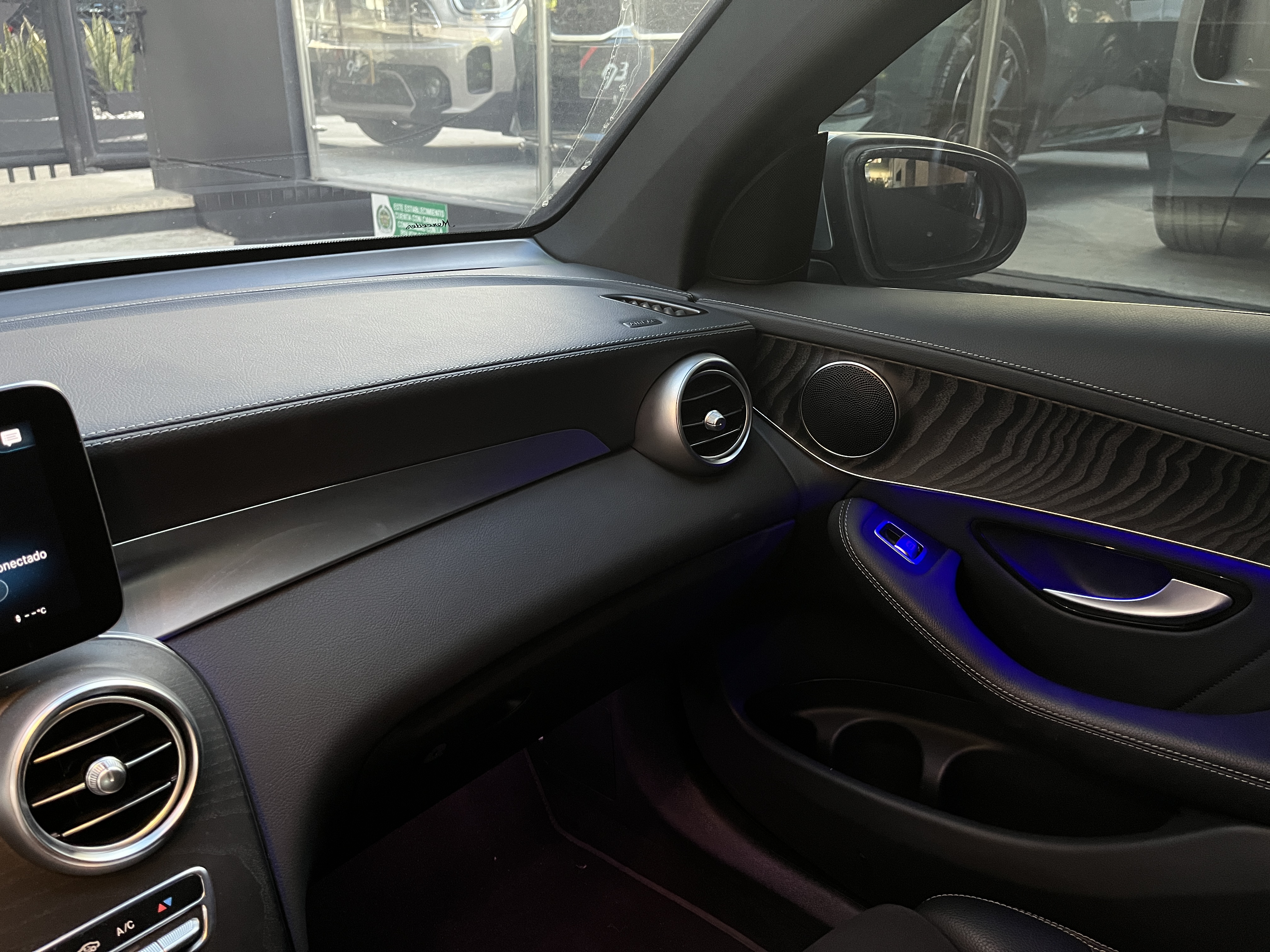 MERCEDES-BENZ GLC300 E 4MATIC 2023