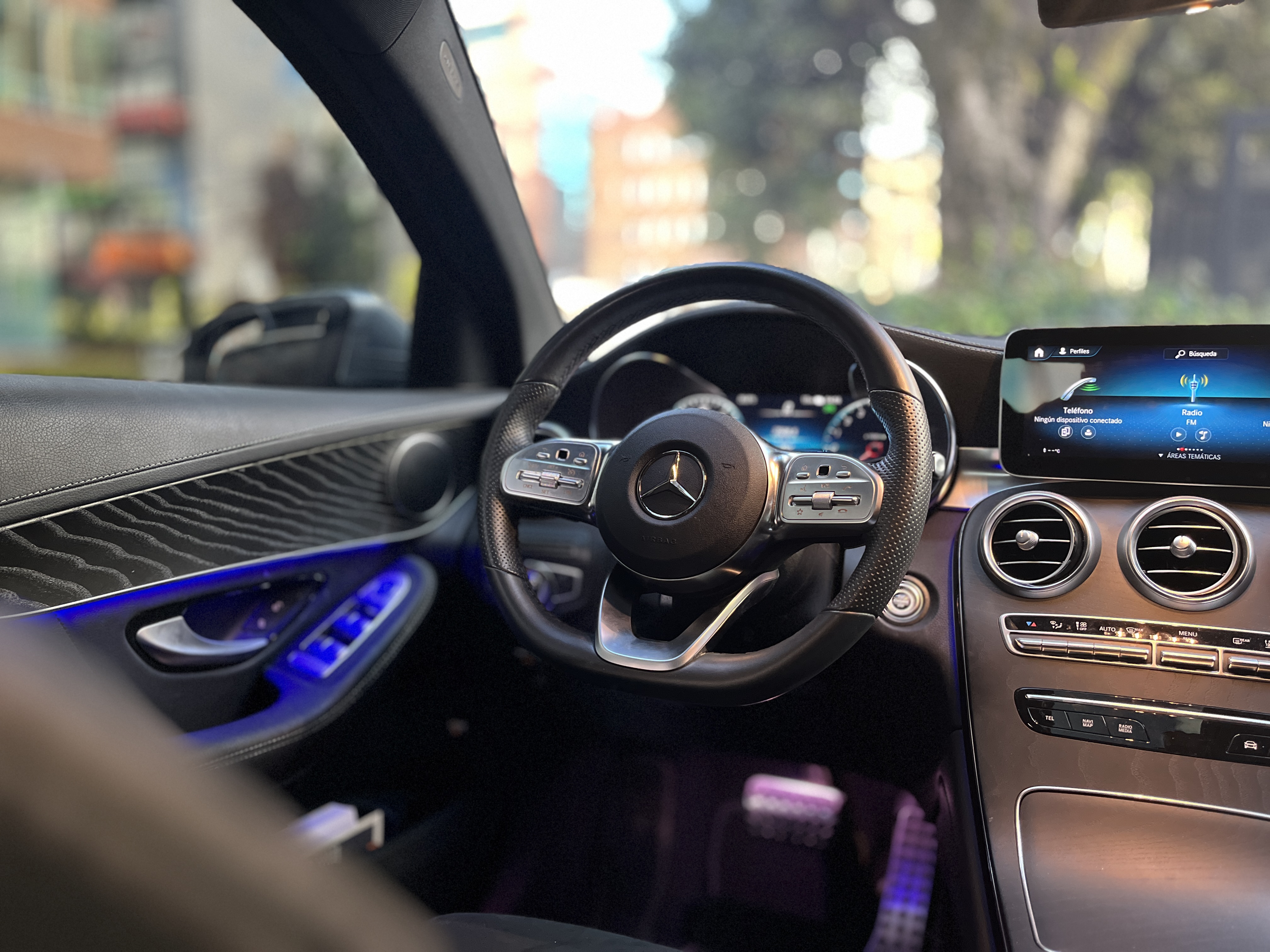 MERCEDES-BENZ GLC300 E 4MATIC 2023