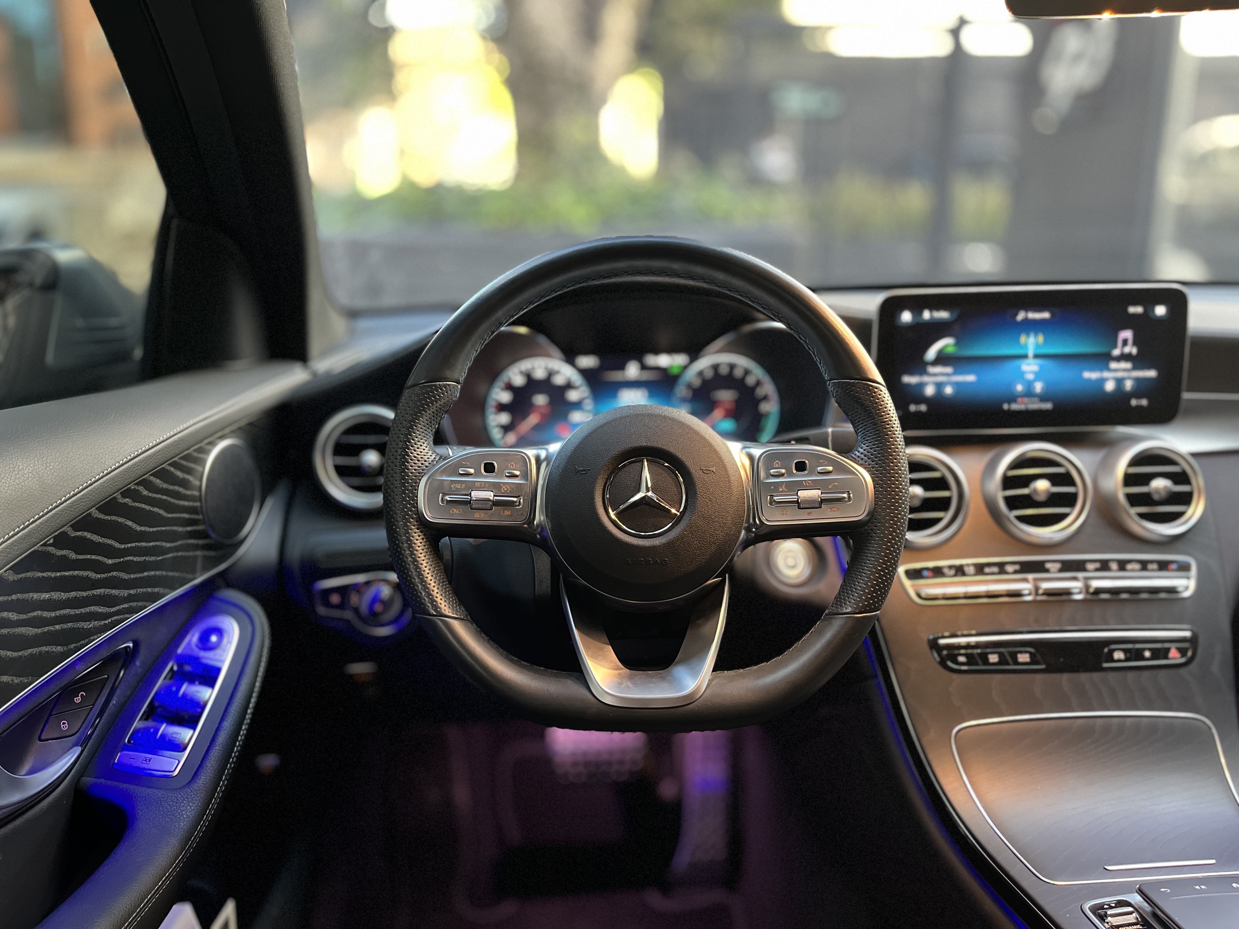 MERCEDES-BENZ GLC300 E 4MATIC 2023