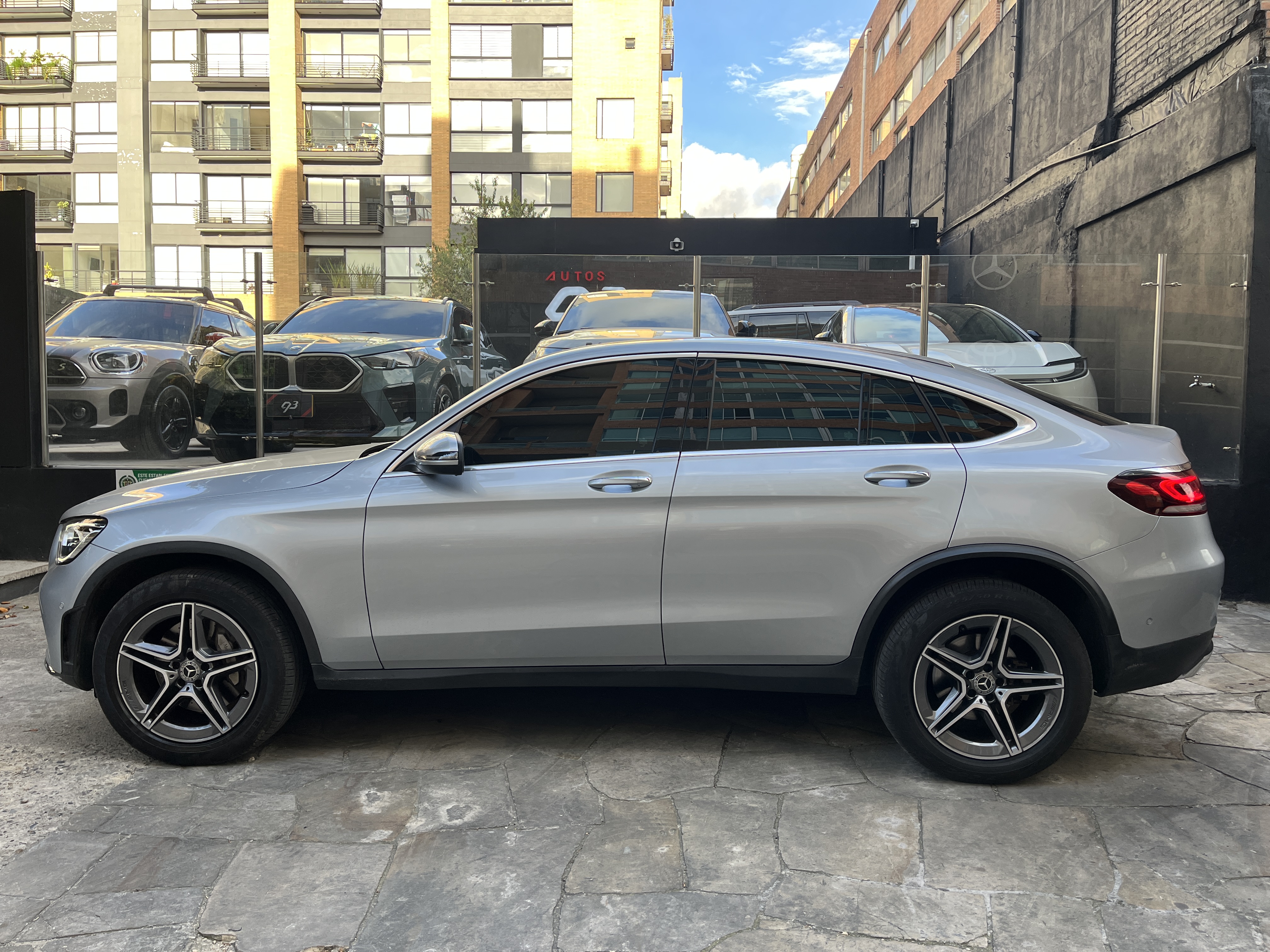 MERCEDES-BENZ GLC300 E 4MATIC 2023