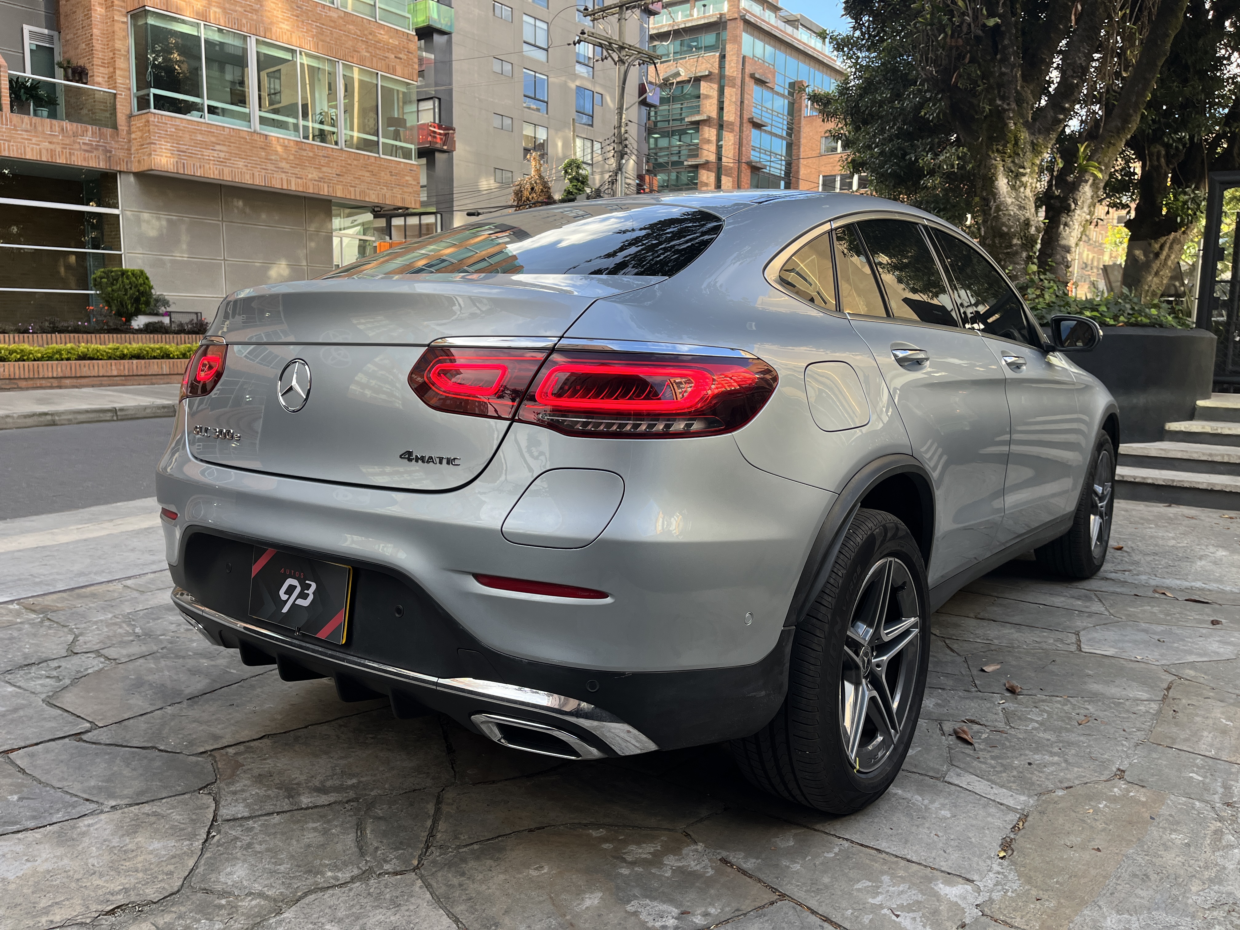 MERCEDES-BENZ GLC300 E 4MATIC 2023