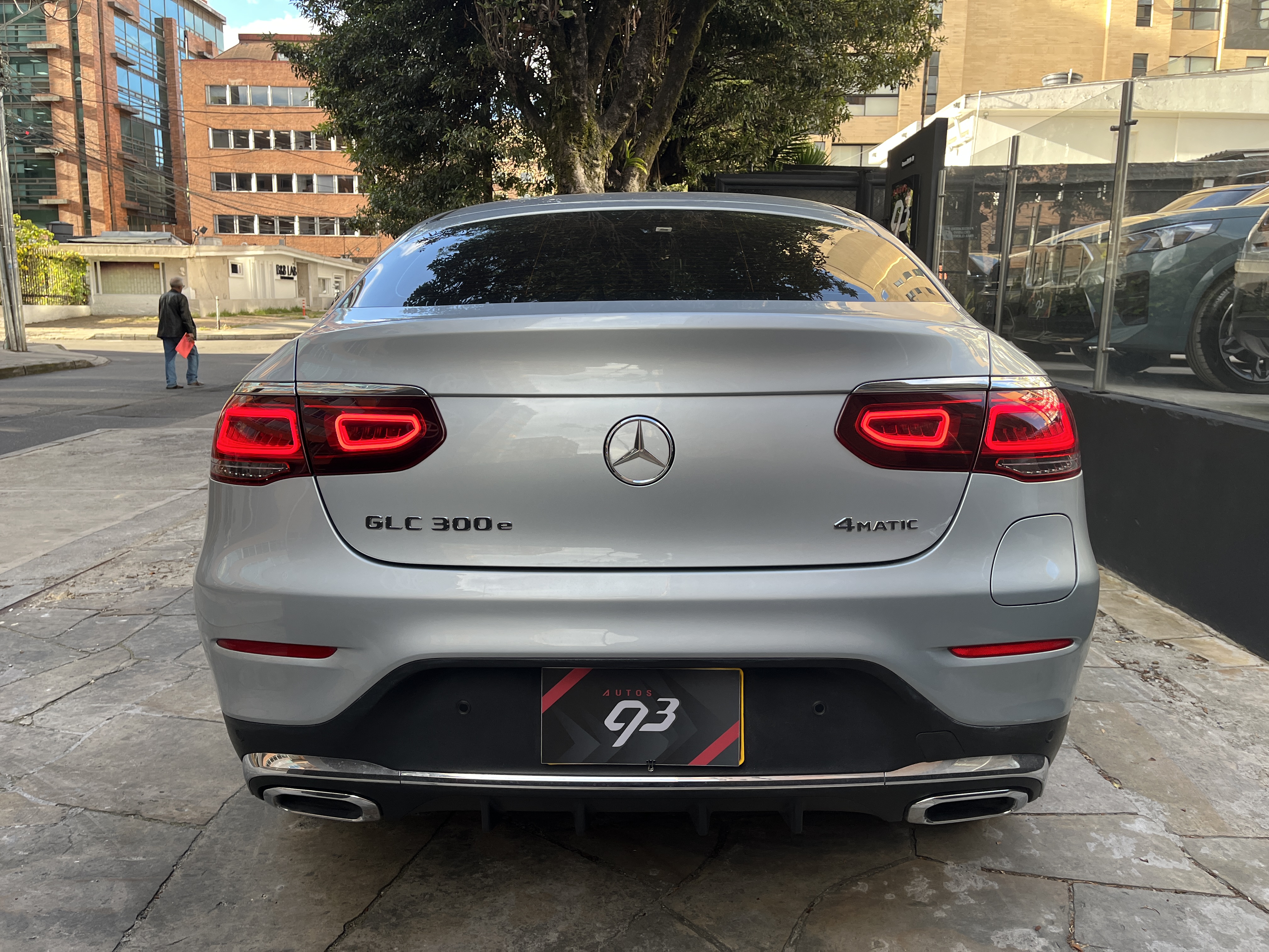 MERCEDES-BENZ GLC300 E 4MATIC 2023