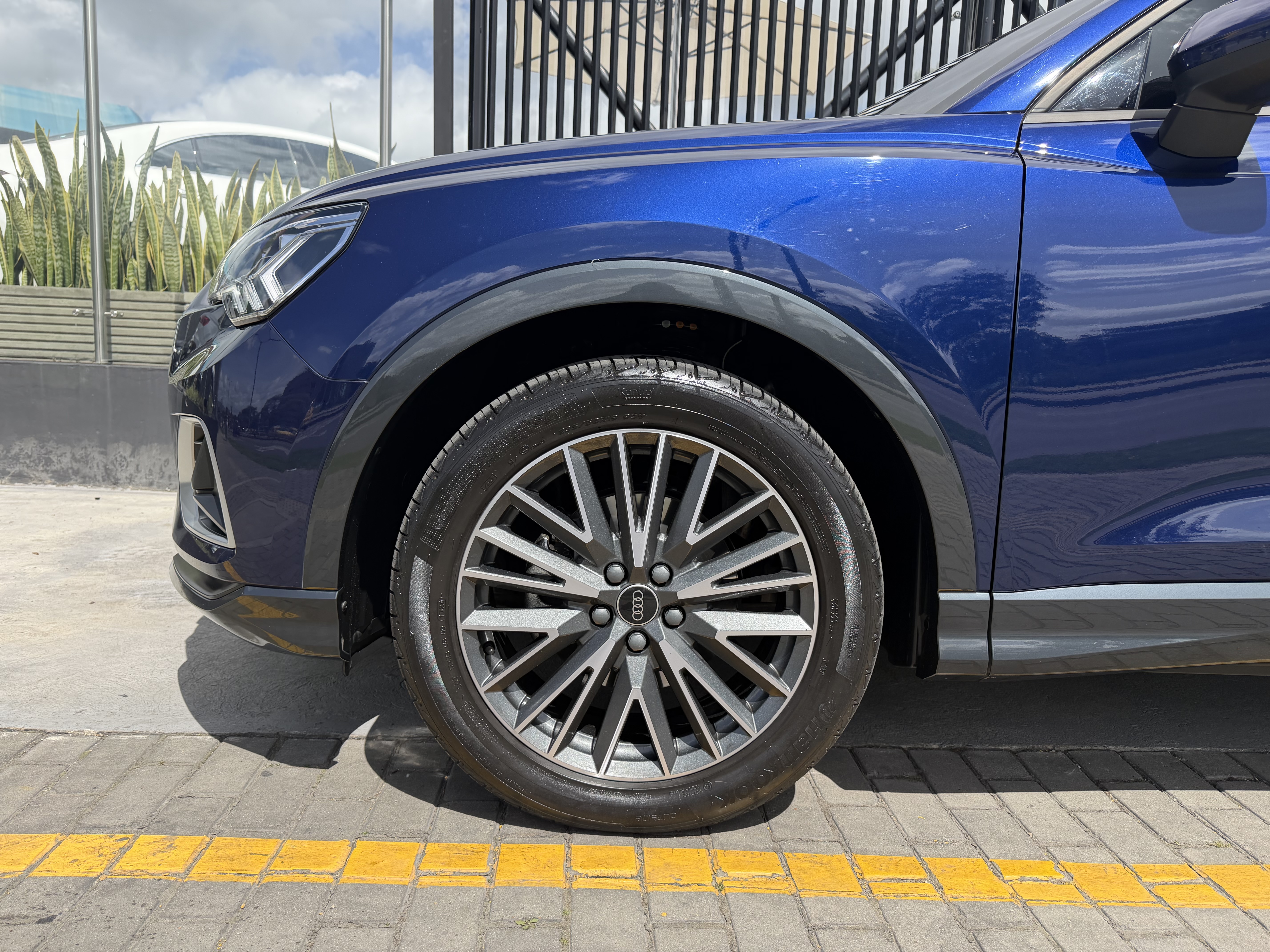 AUDI Q3 2024