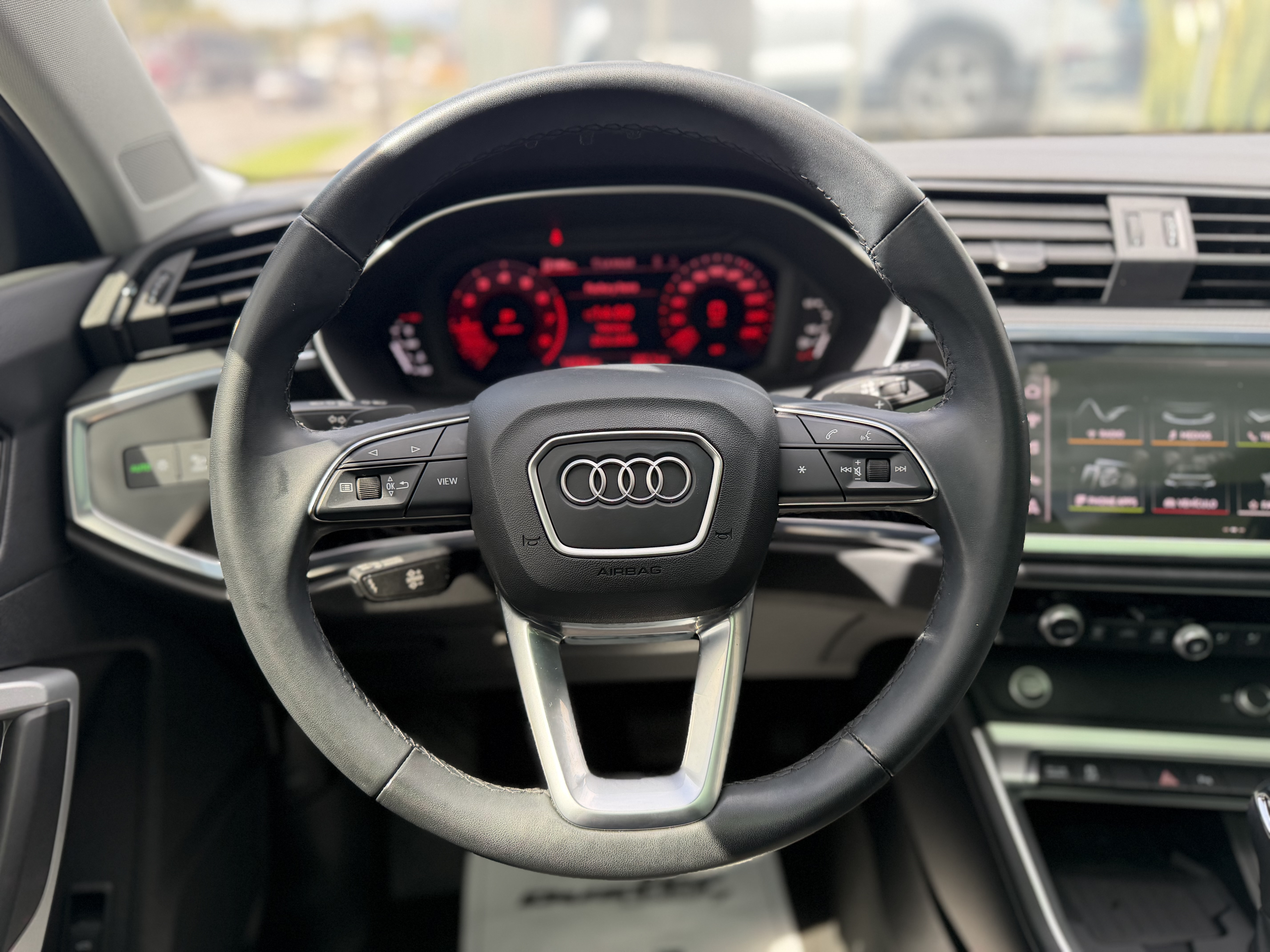 AUDI Q3 2024
