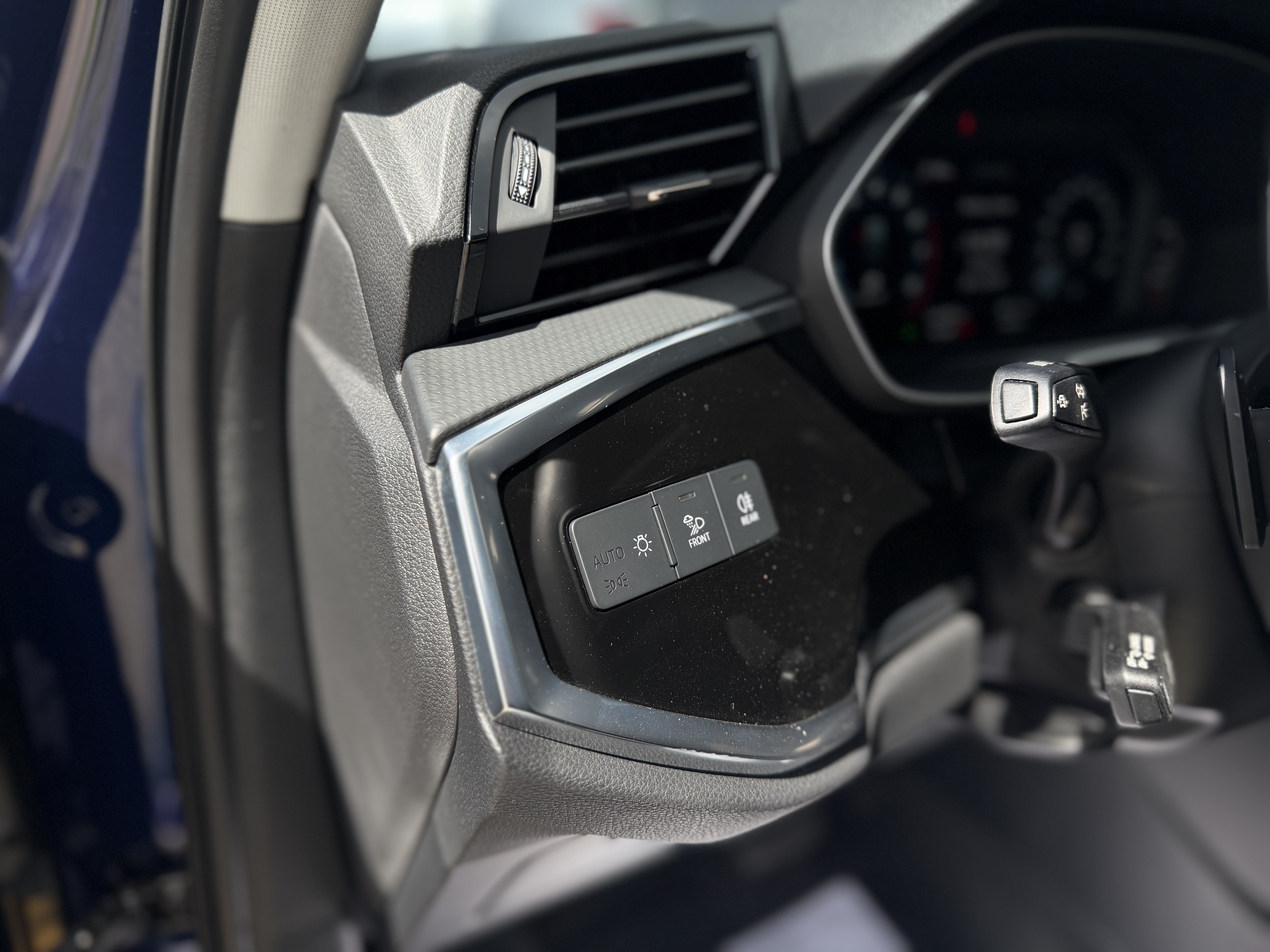AUDI Q3 2024