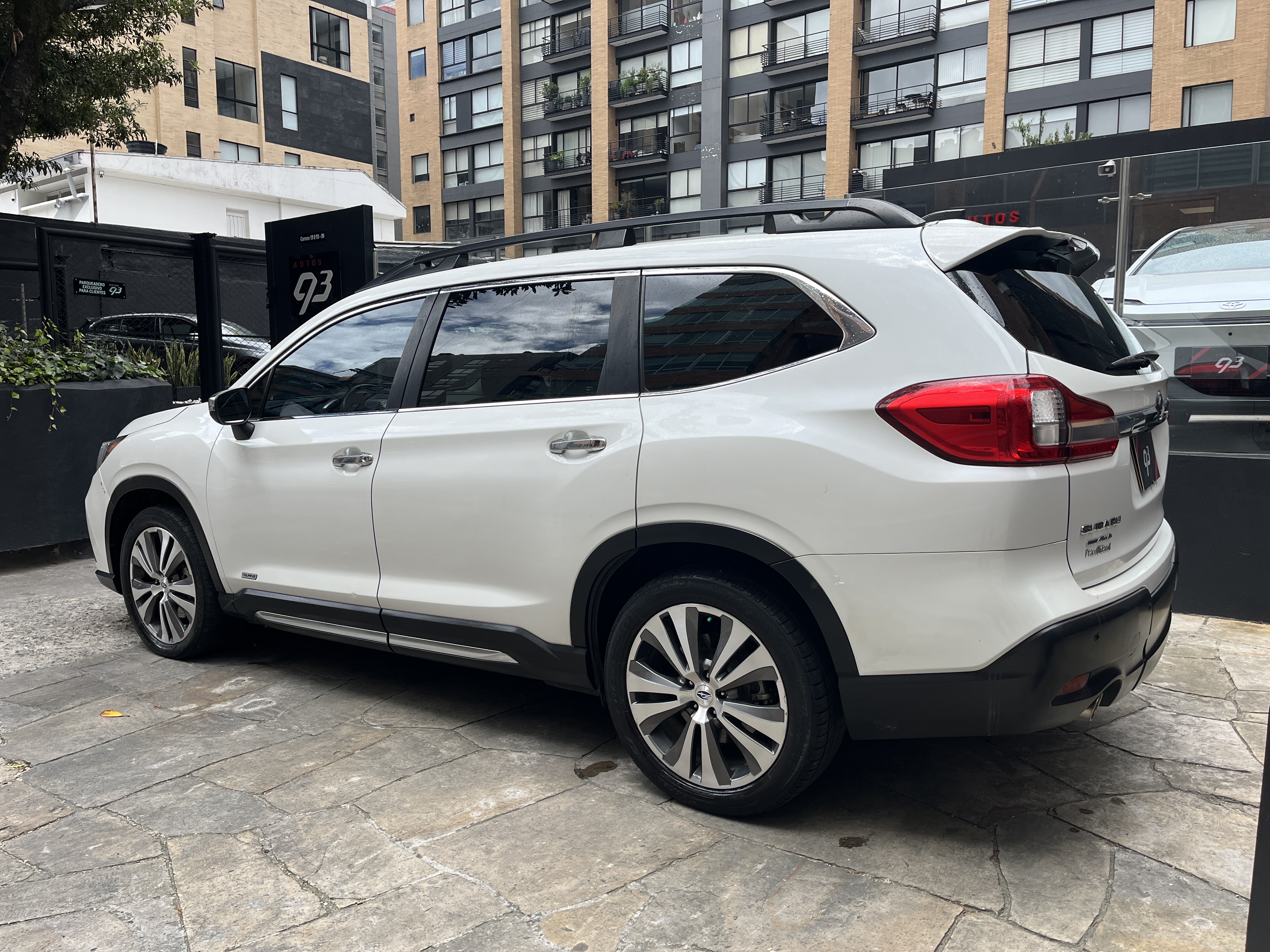 SUBARU EVOLTIS TOURING 2022