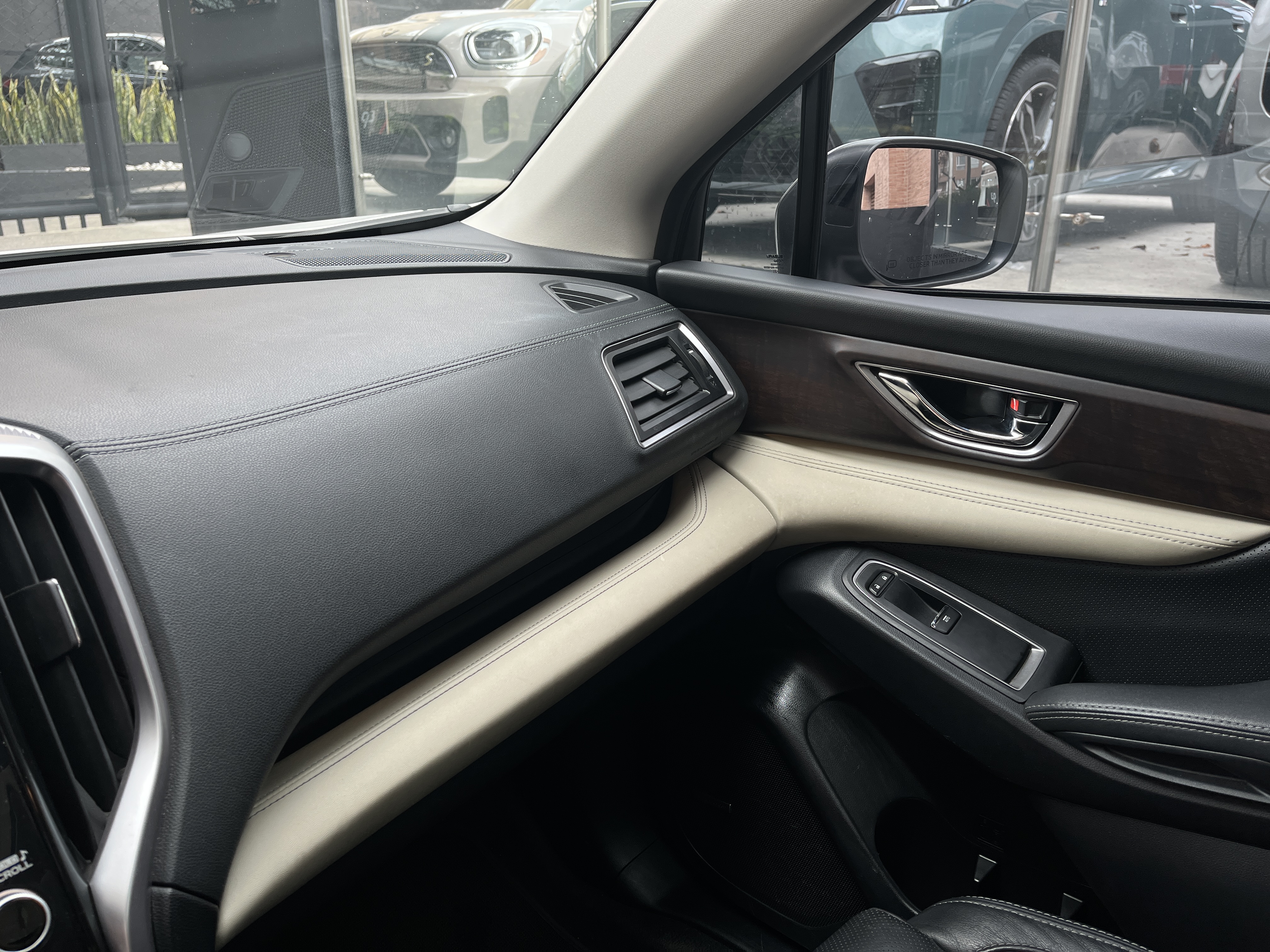 SUBARU EVOLTIS TOURING 2022