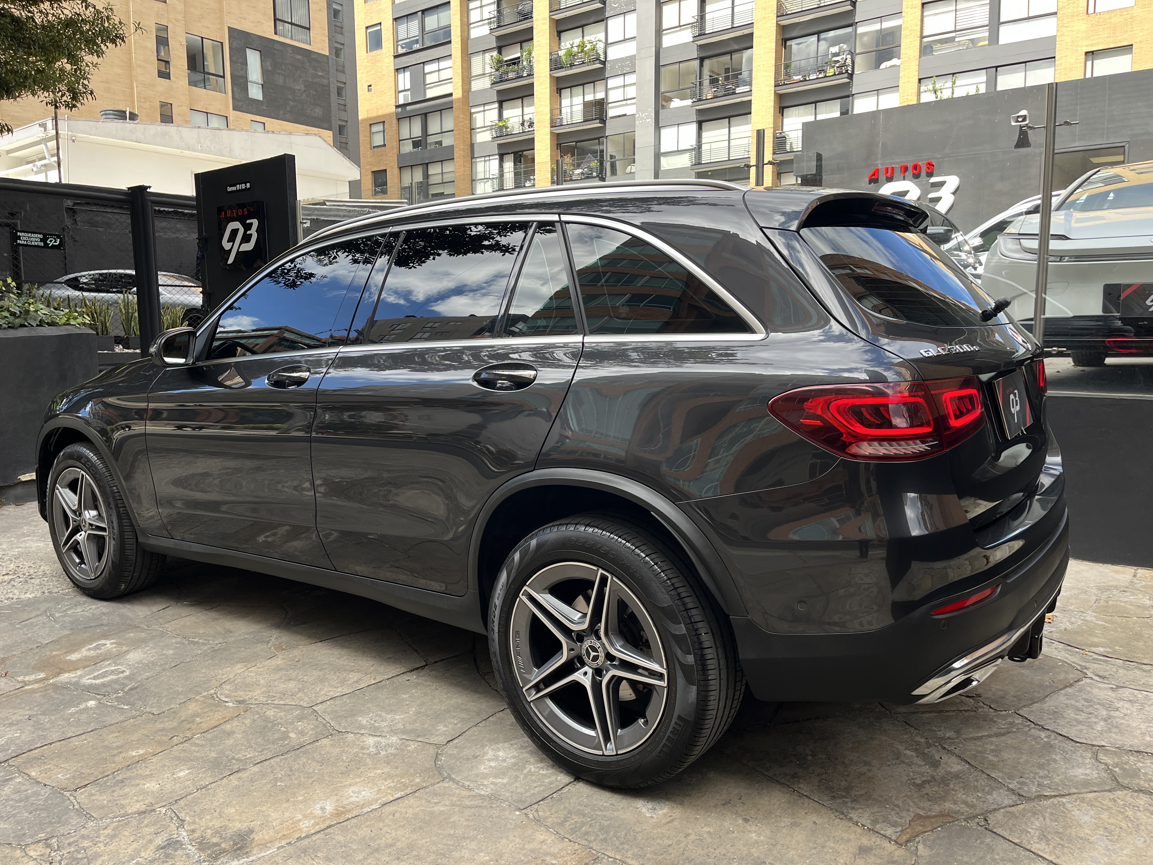 MERCEDES-BENZ GLC300 E 4MATIC 2022