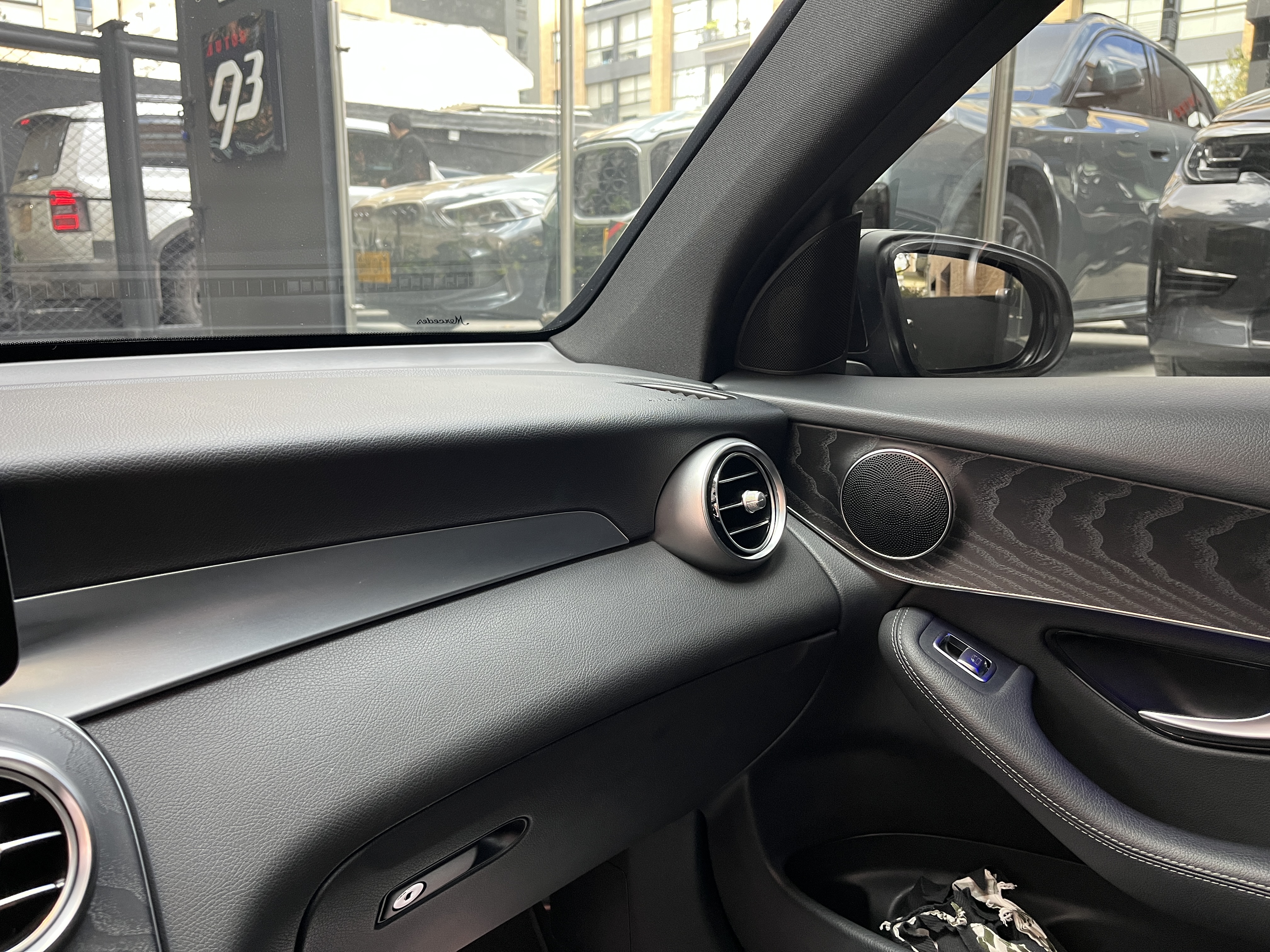 MERCEDES-BENZ GLC300 E 4MATIC 2022