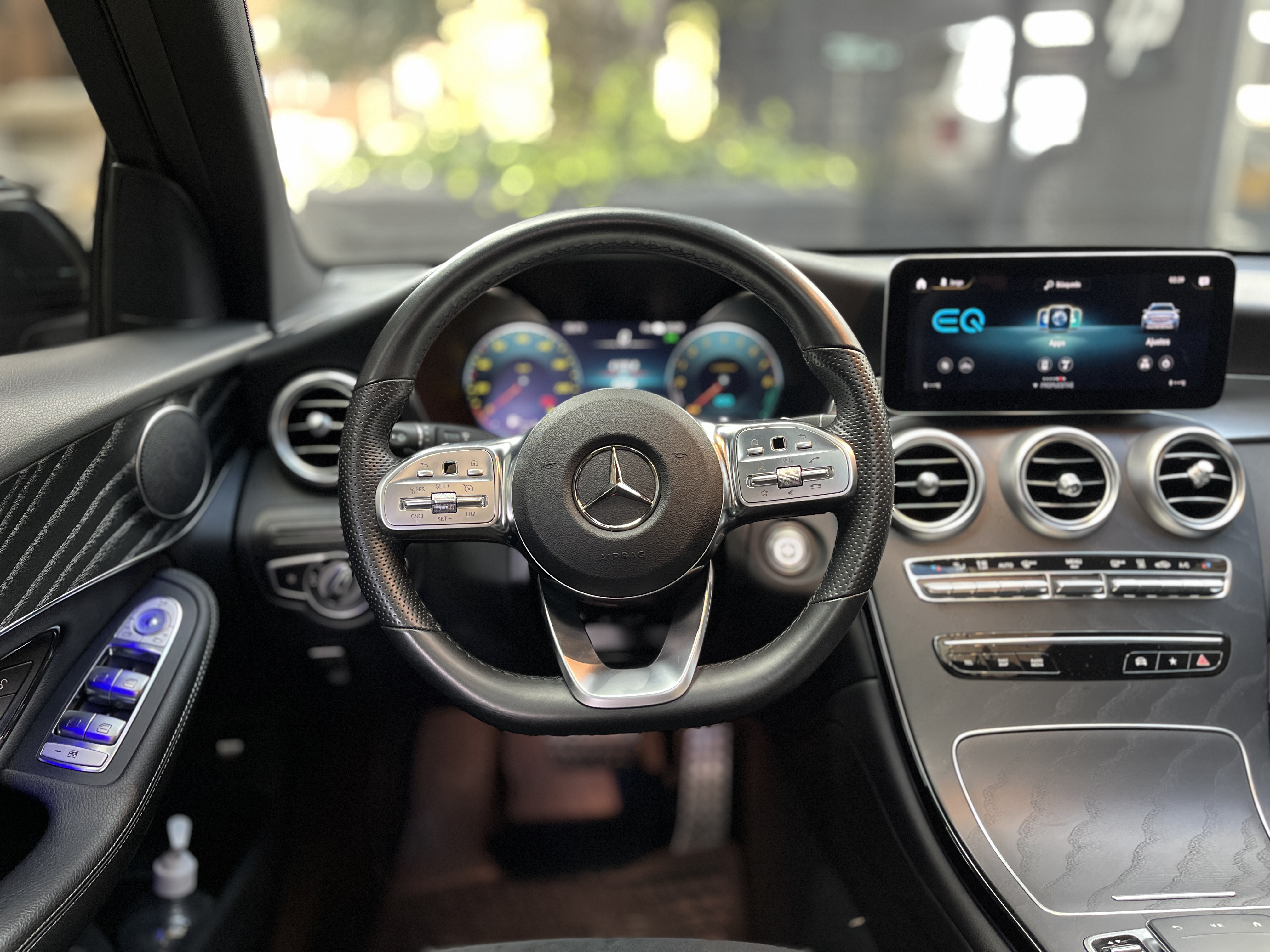 MERCEDES-BENZ GLC300 E 4MATIC 2022