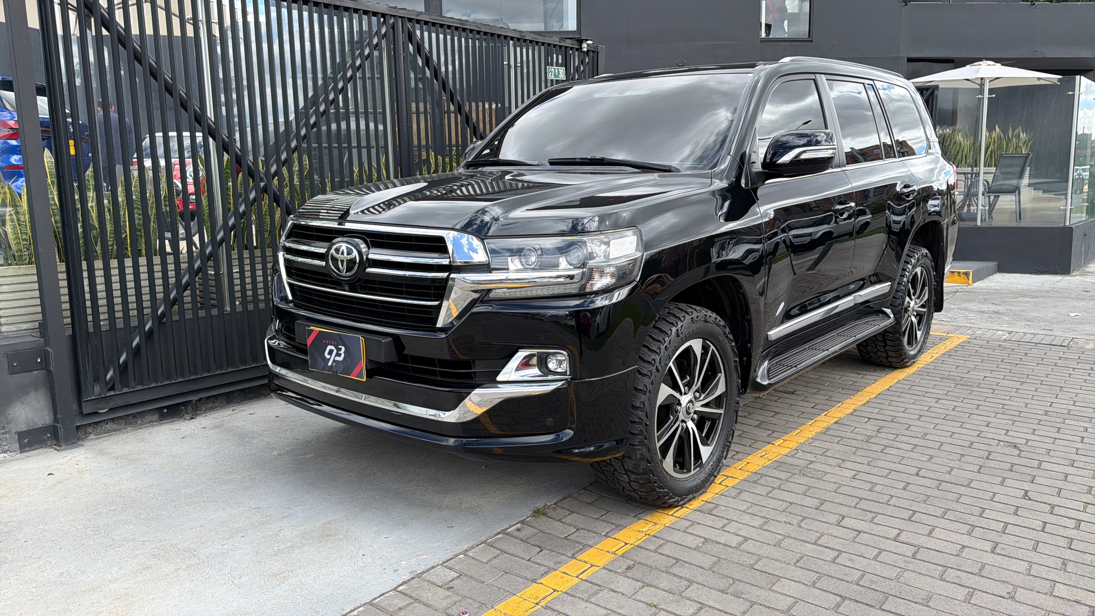 TOYOTA LAND CRUISER 200 VX 2017