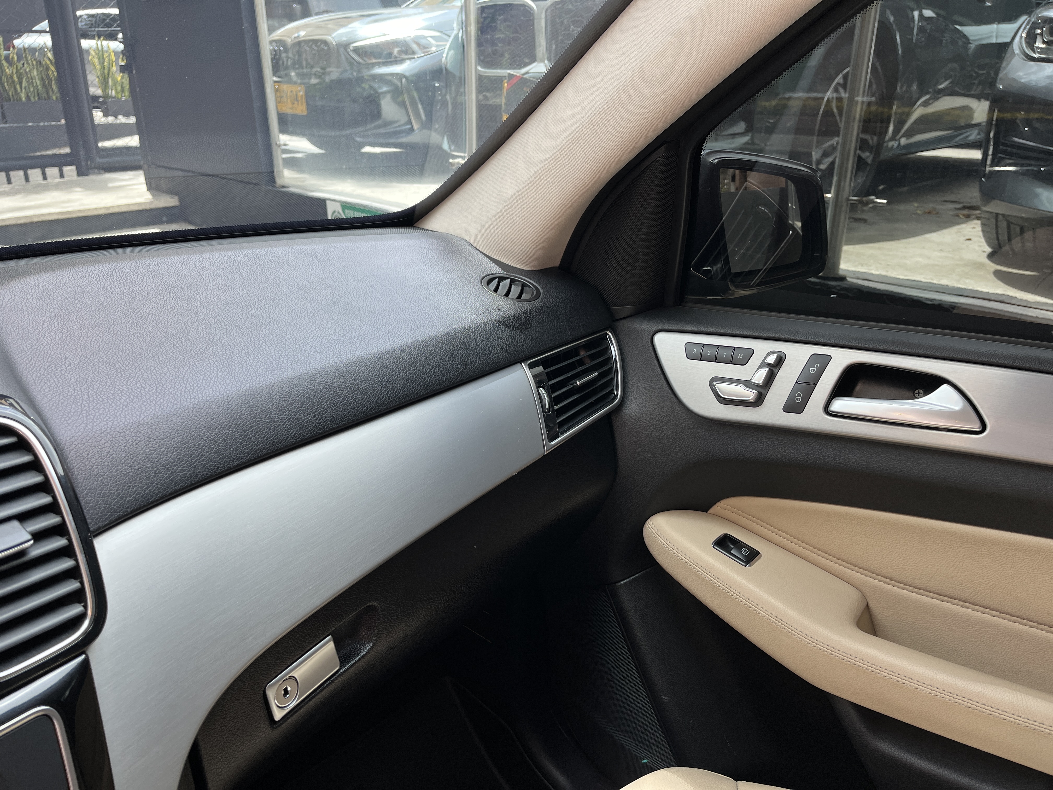 MERCEDES-BENZ GLE500 BLINDADA 2016