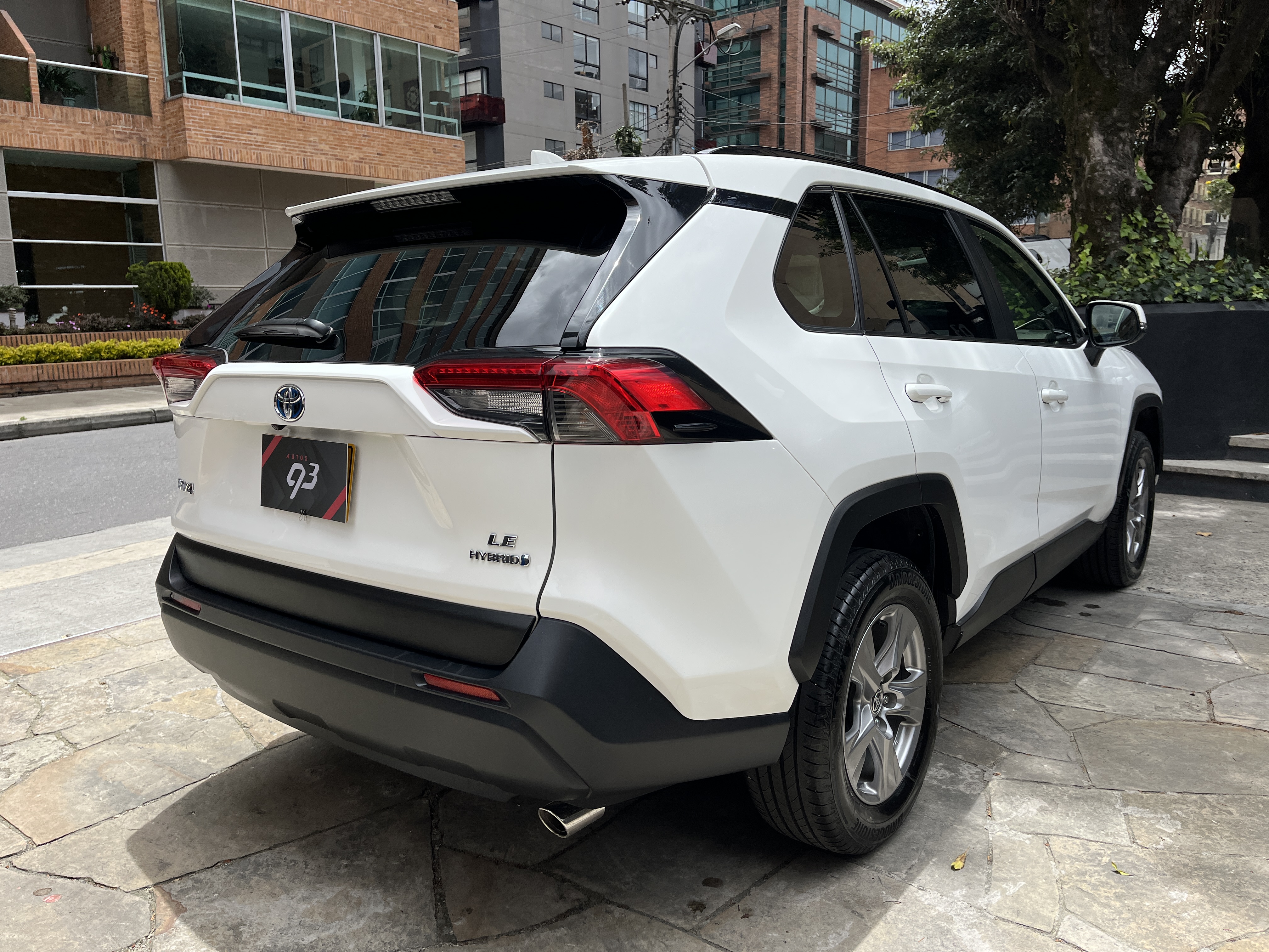 TOYOTA RAV4 2024
