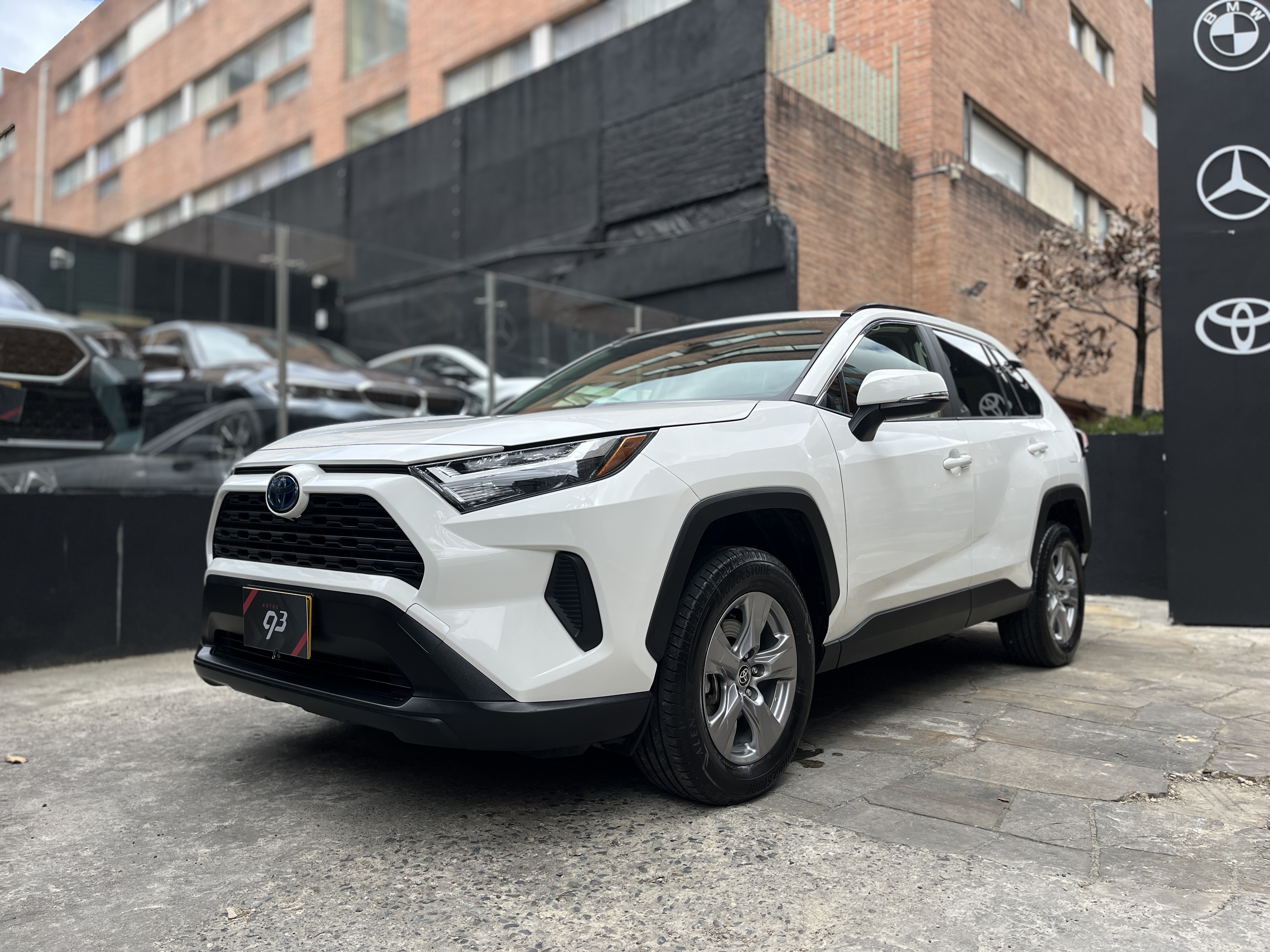 TOYOTA RAV4 2024
