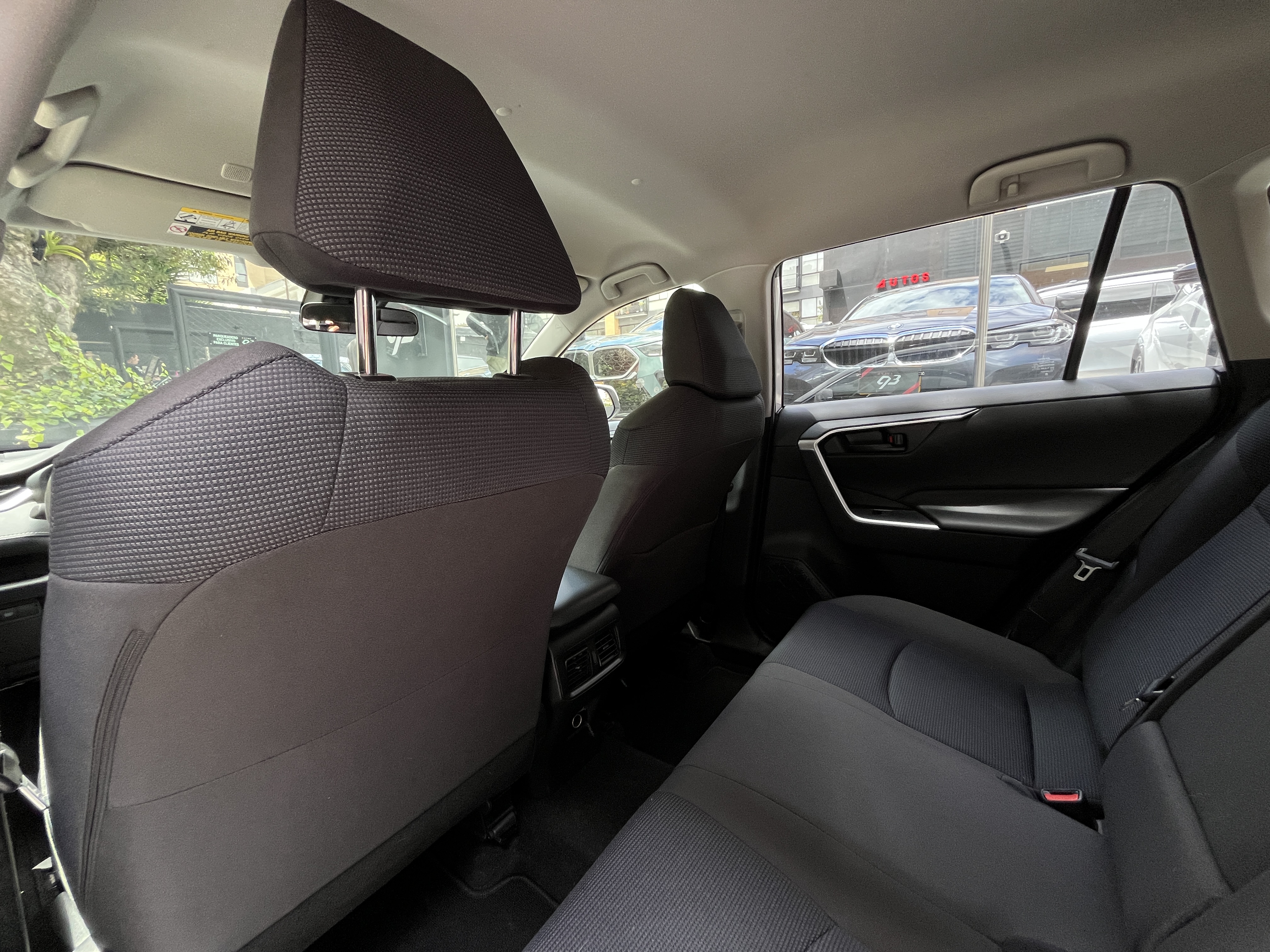 TOYOTA RAV4 2024