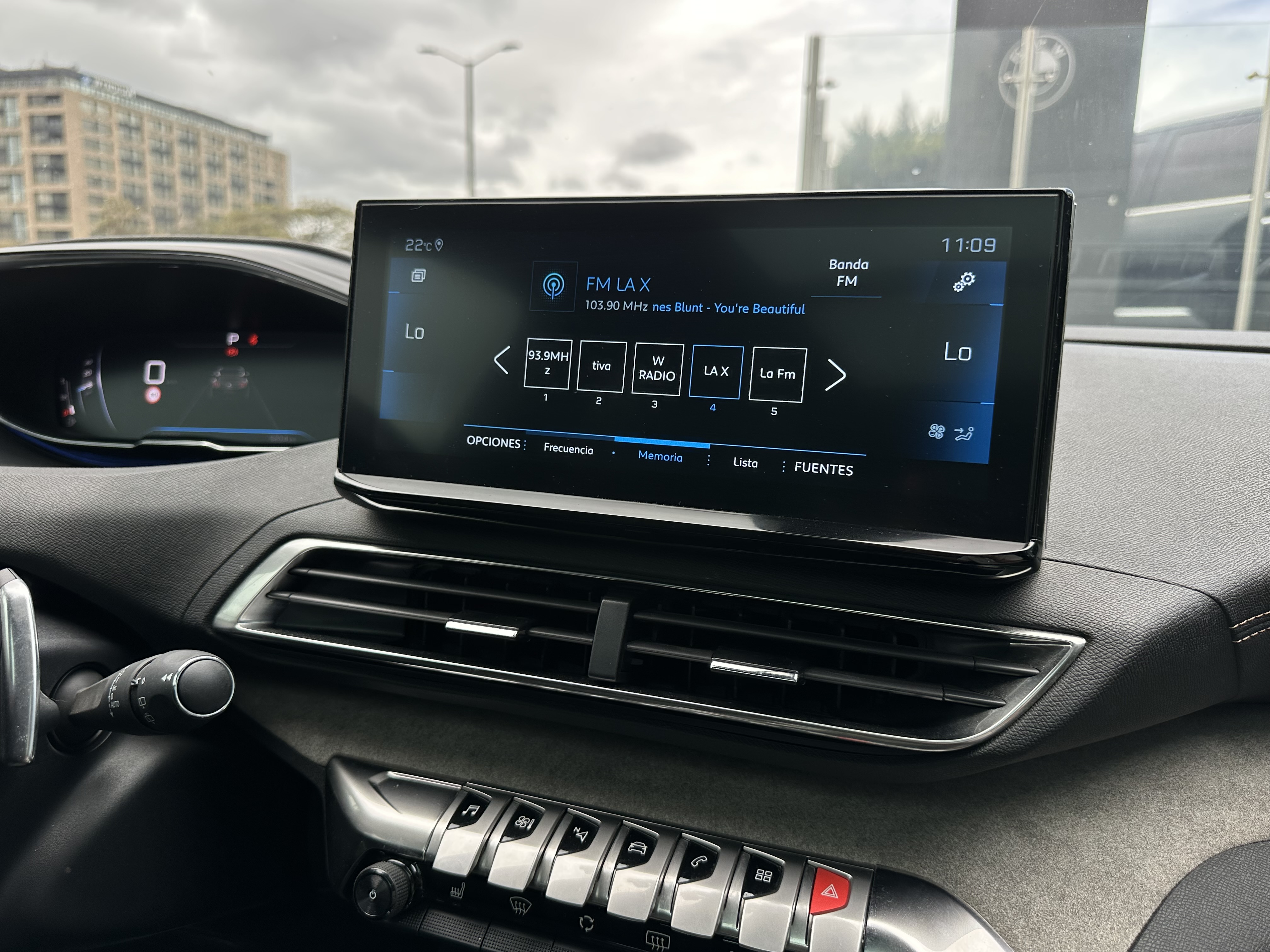 PEUGEOT 3008 1600 2023
