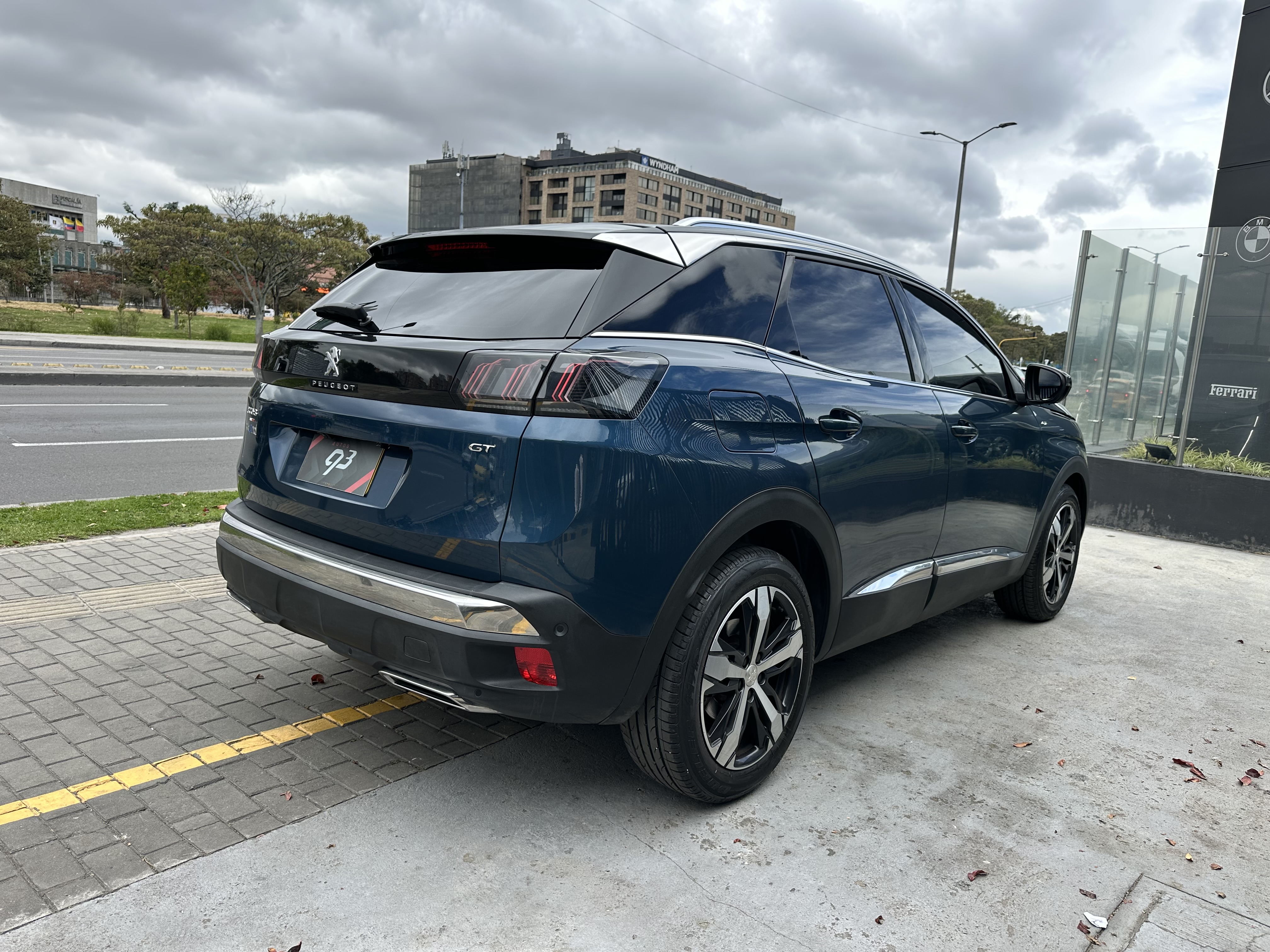 PEUGEOT 3008 1600 2023