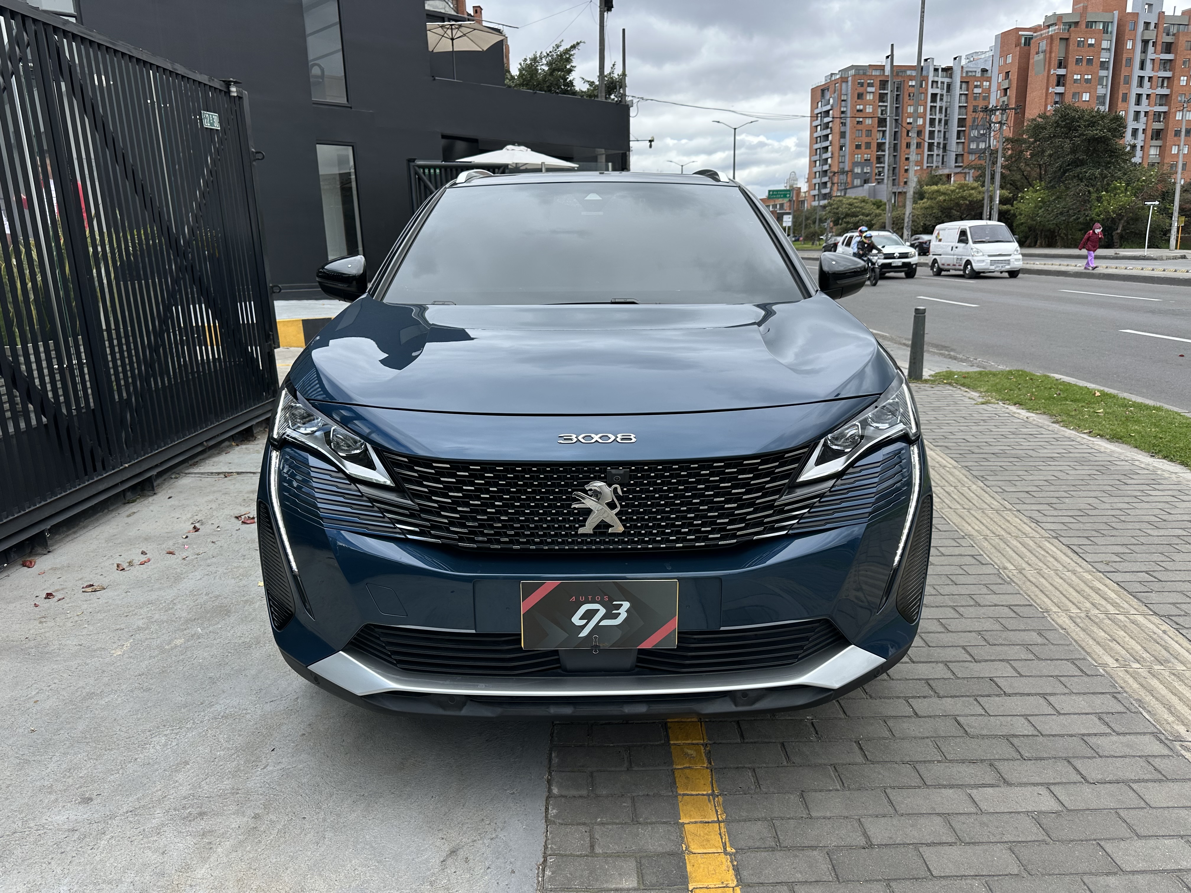 PEUGEOT 3008 1600 2023