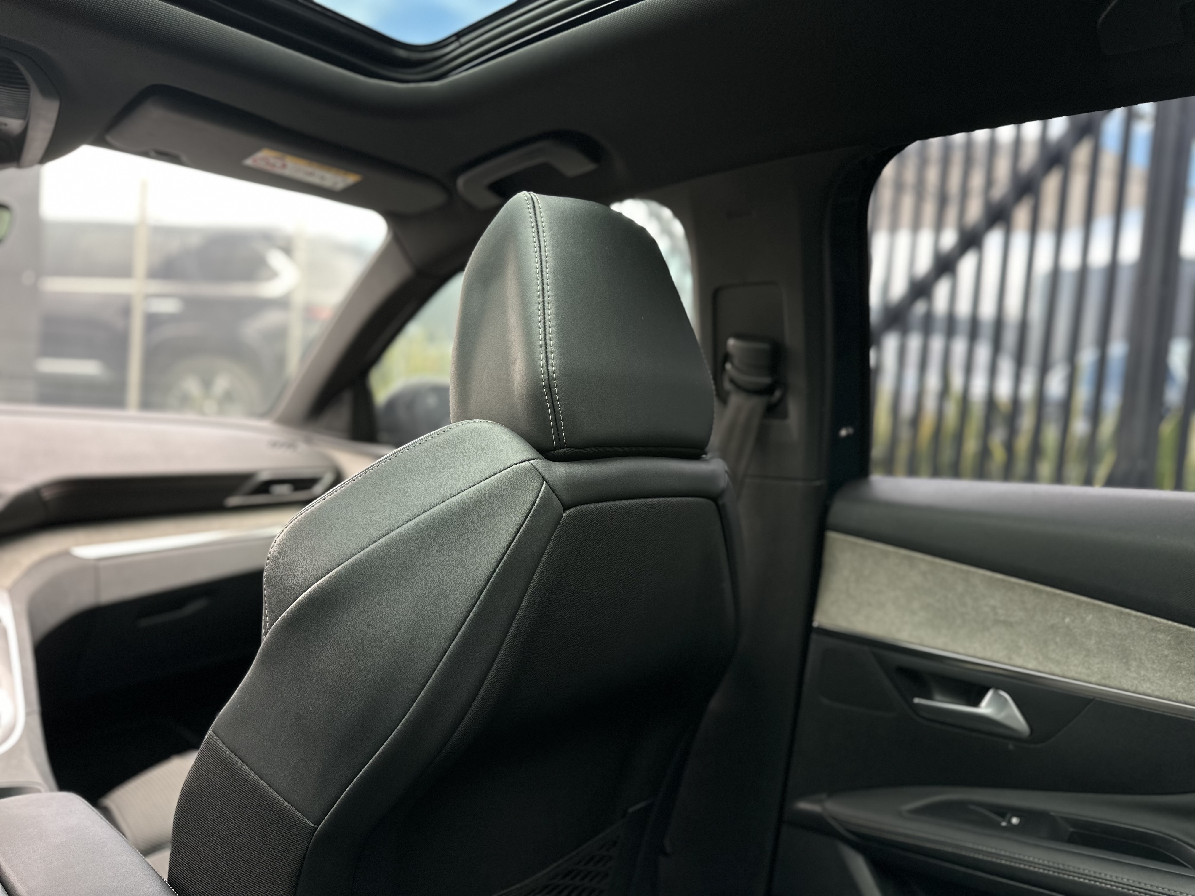PEUGEOT 3008 1600 2023