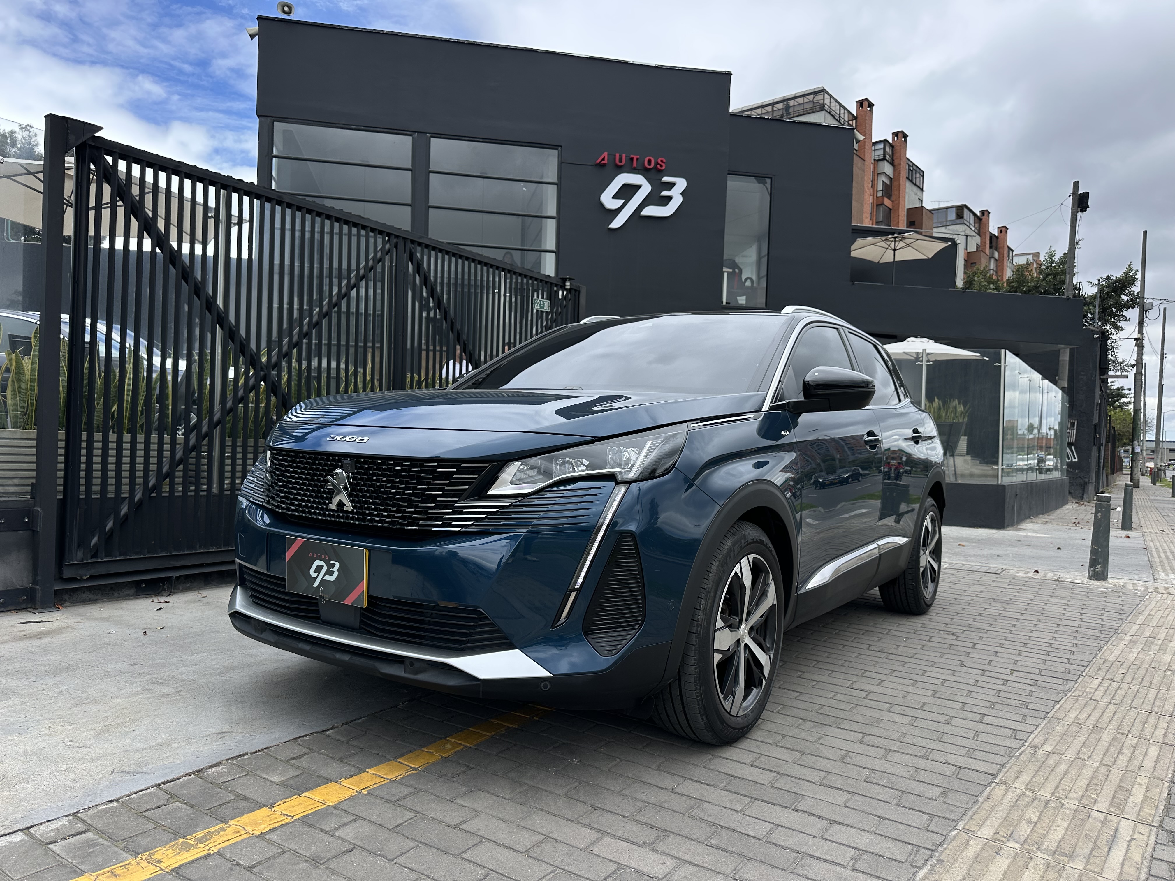 PEUGEOT 3008 1600 2023