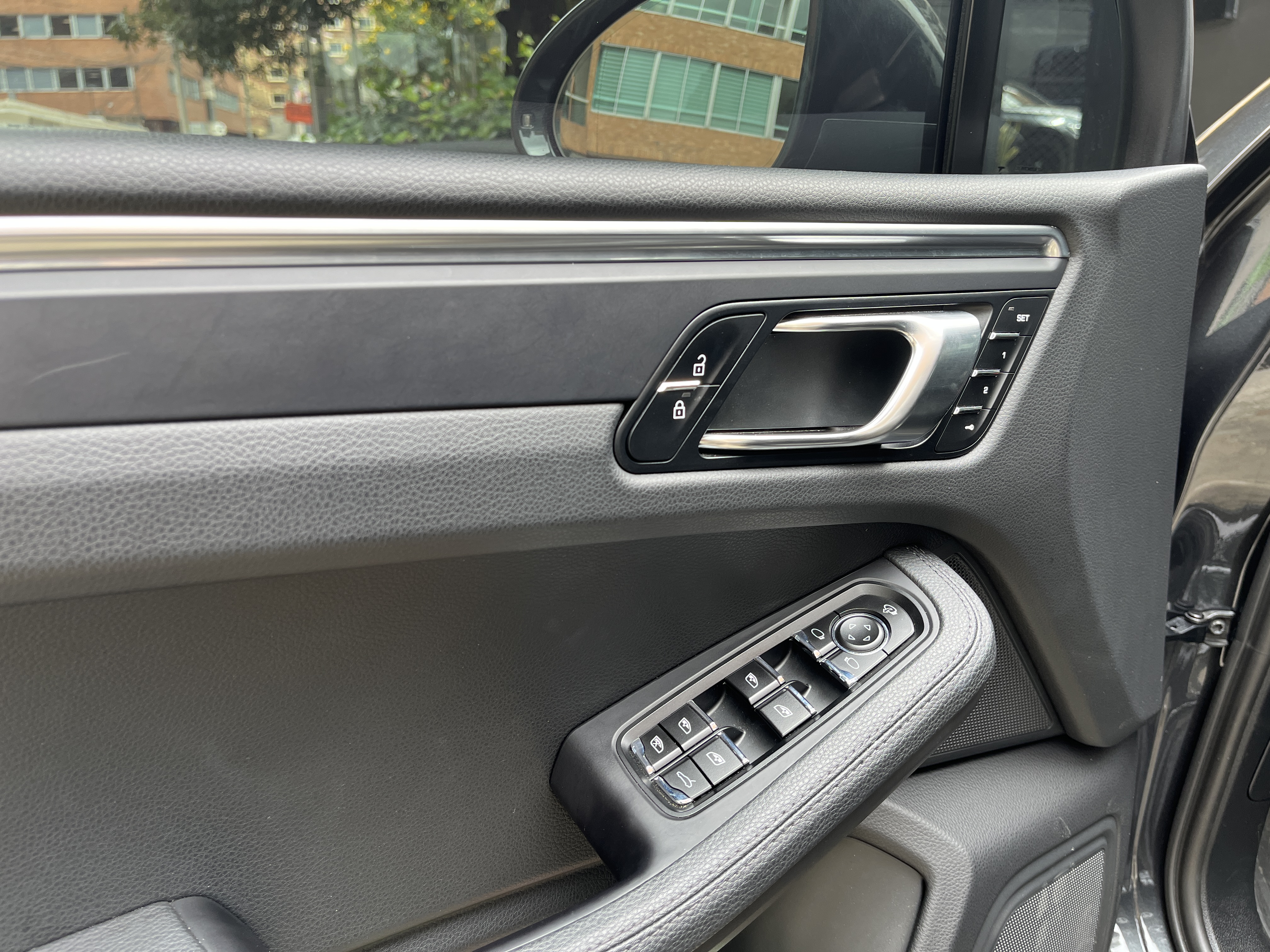 PORSCHE MACAN 2021