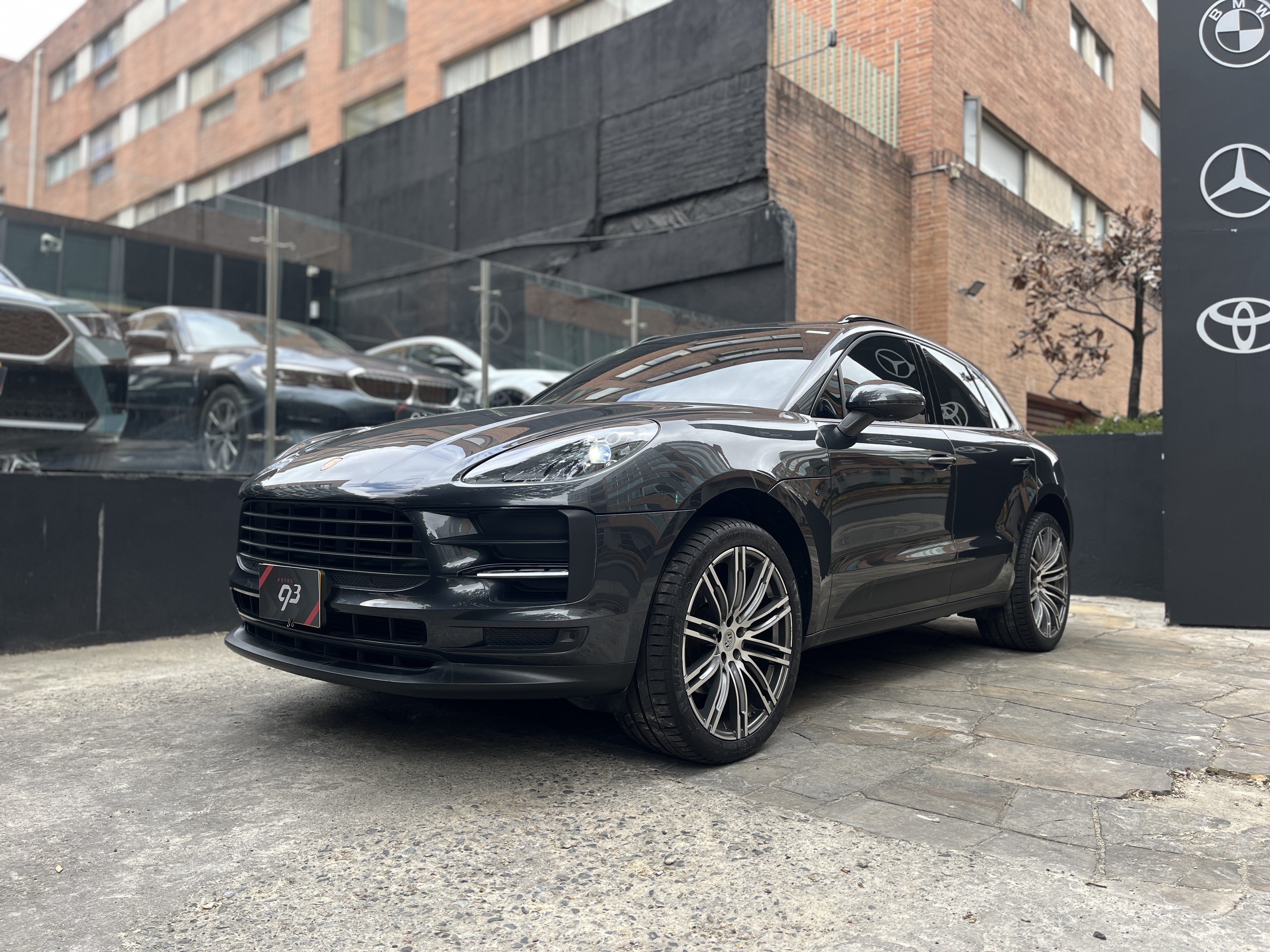 PORSCHE MACAN 2021