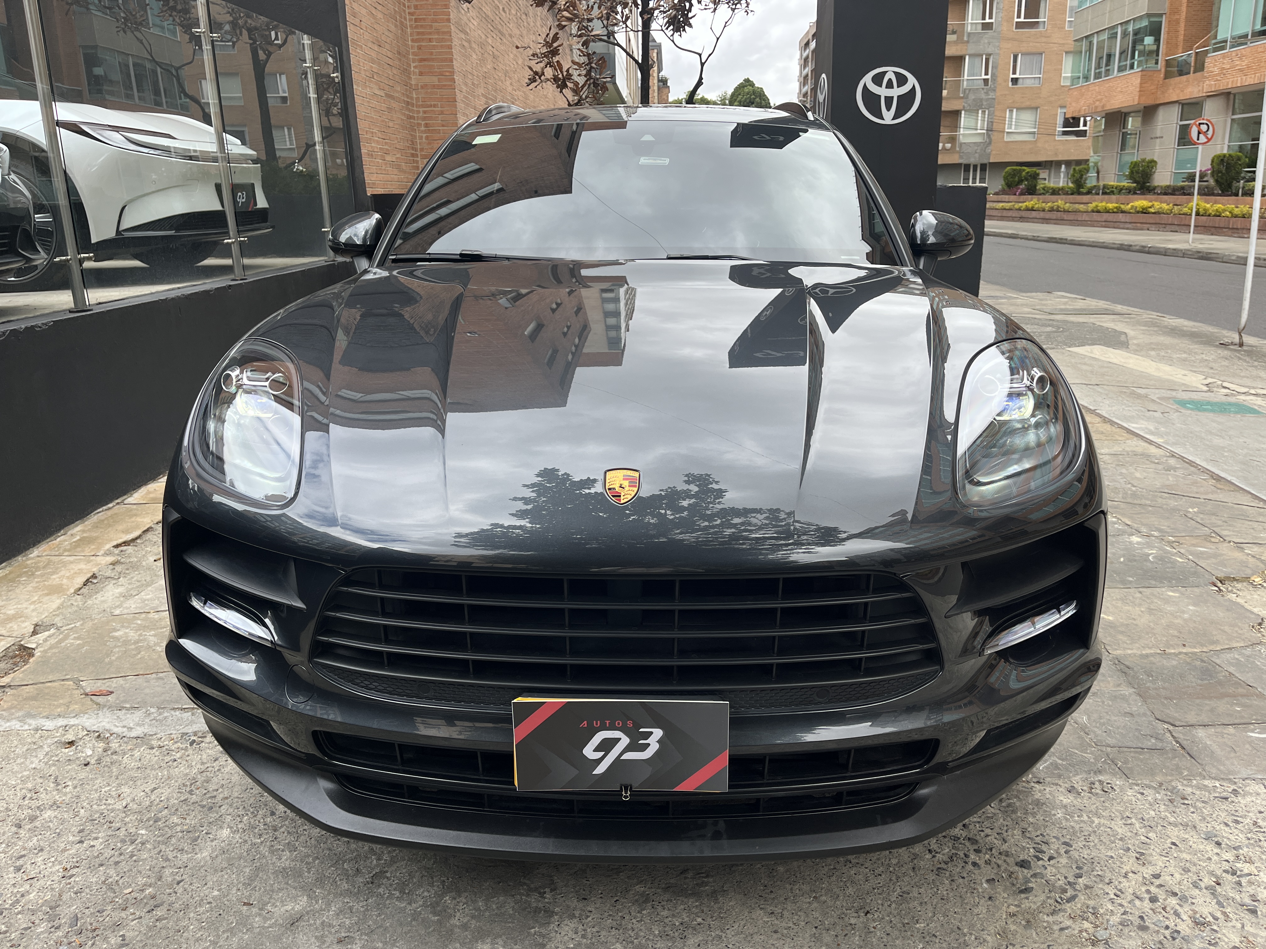 PORSCHE MACAN 2021