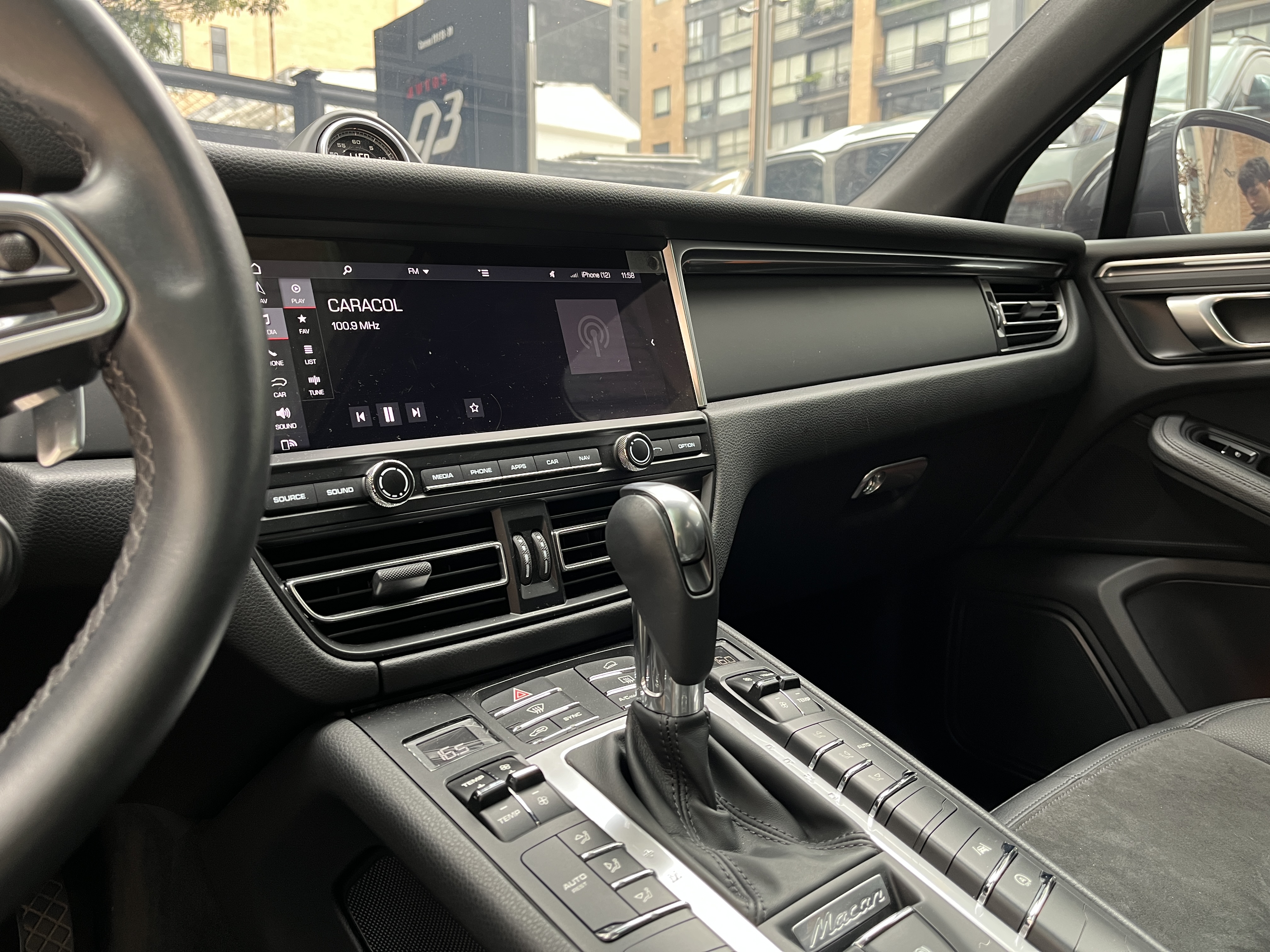 PORSCHE MACAN 2021