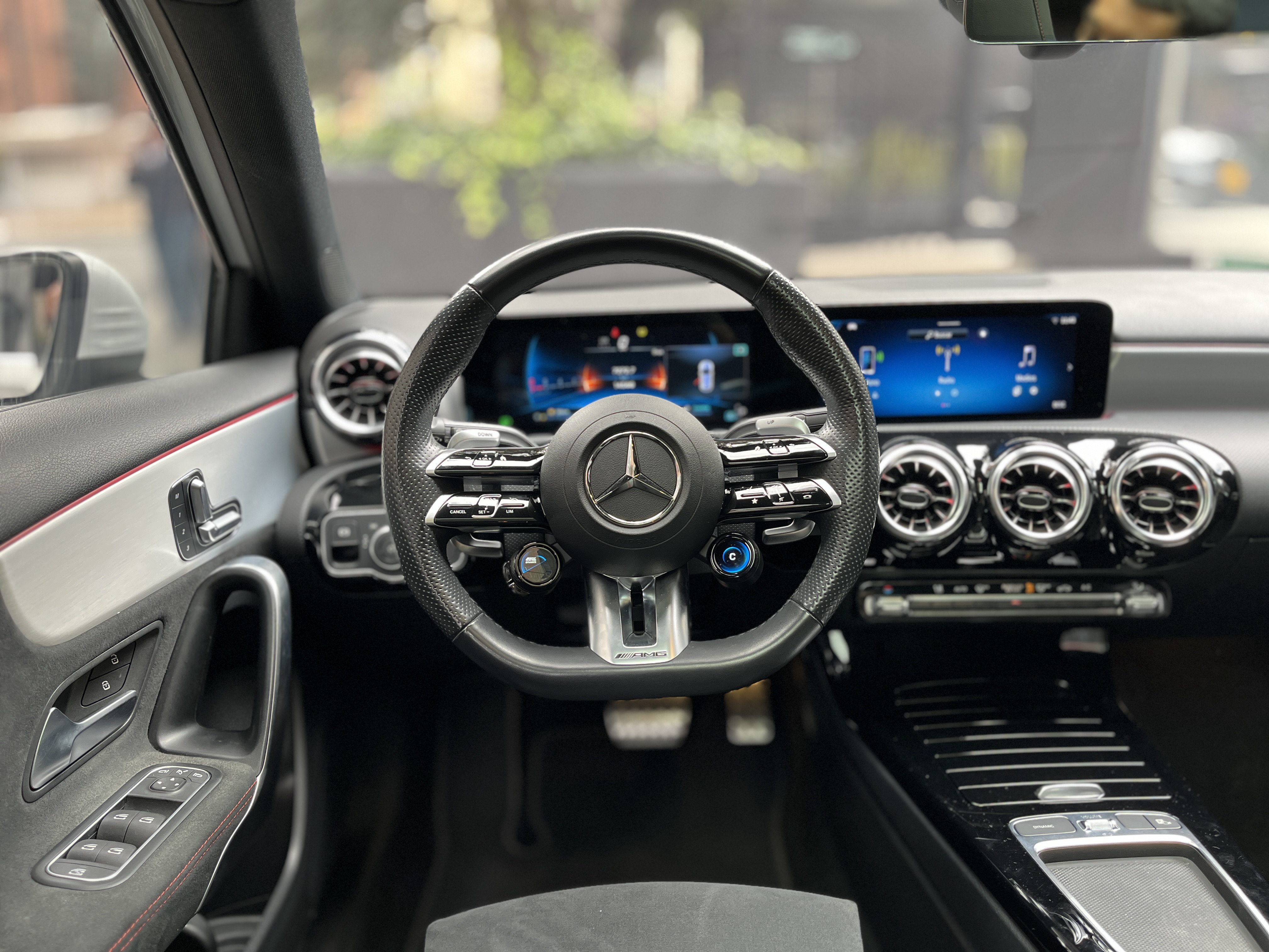 MERCEDES-BENZ A35 2023