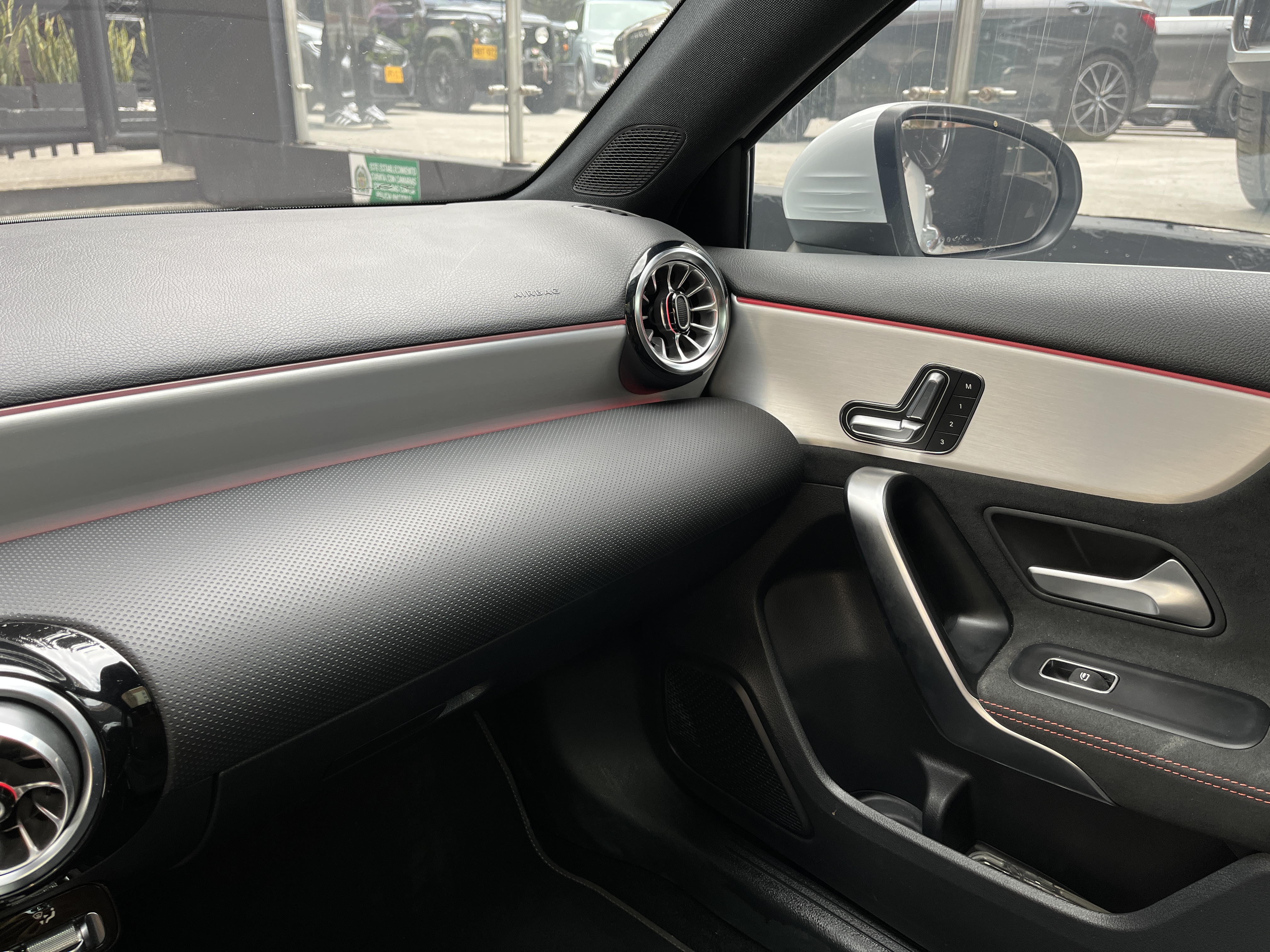 MERCEDES-BENZ A35 2023