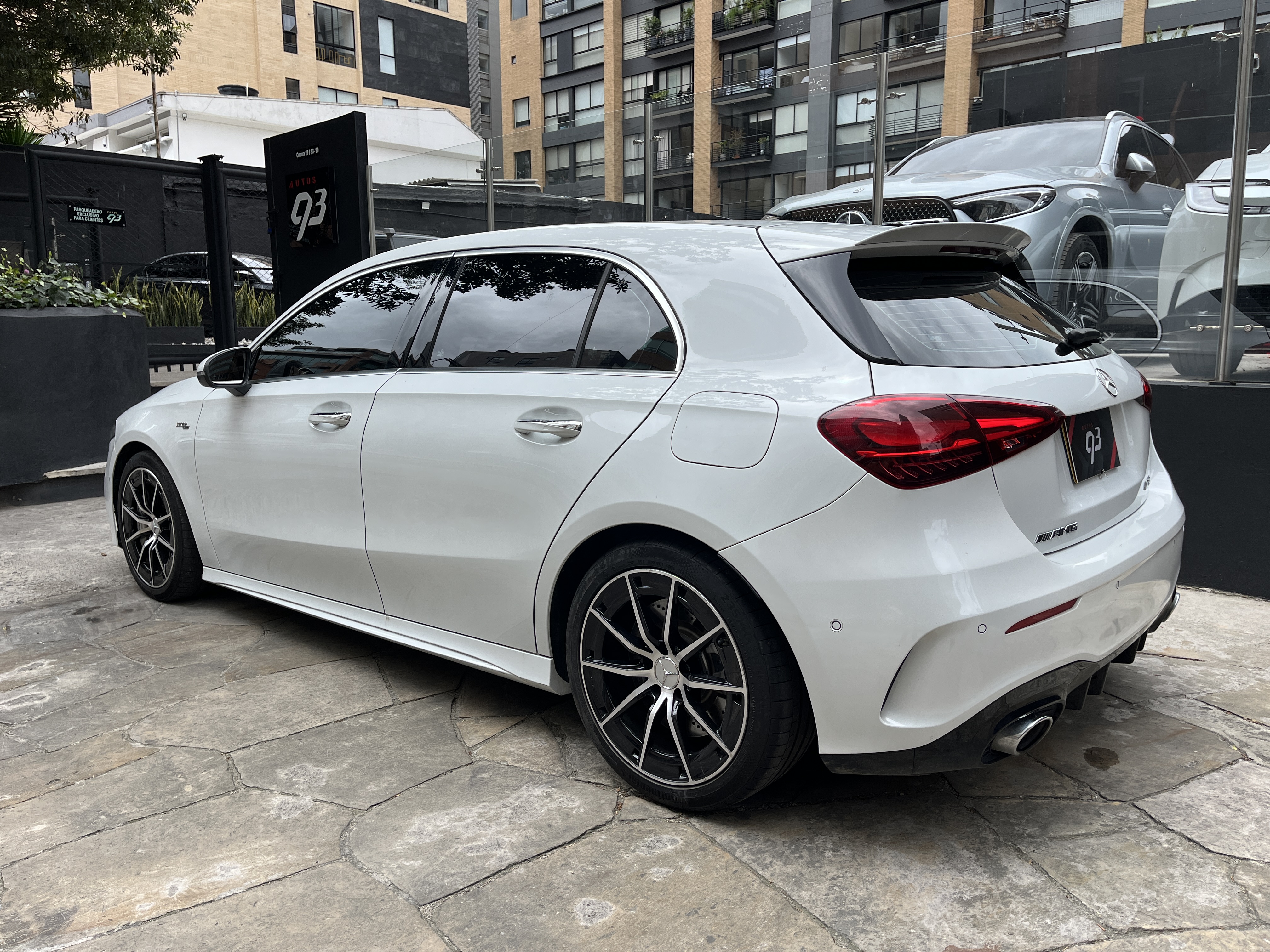 MERCEDES-BENZ A35 2023