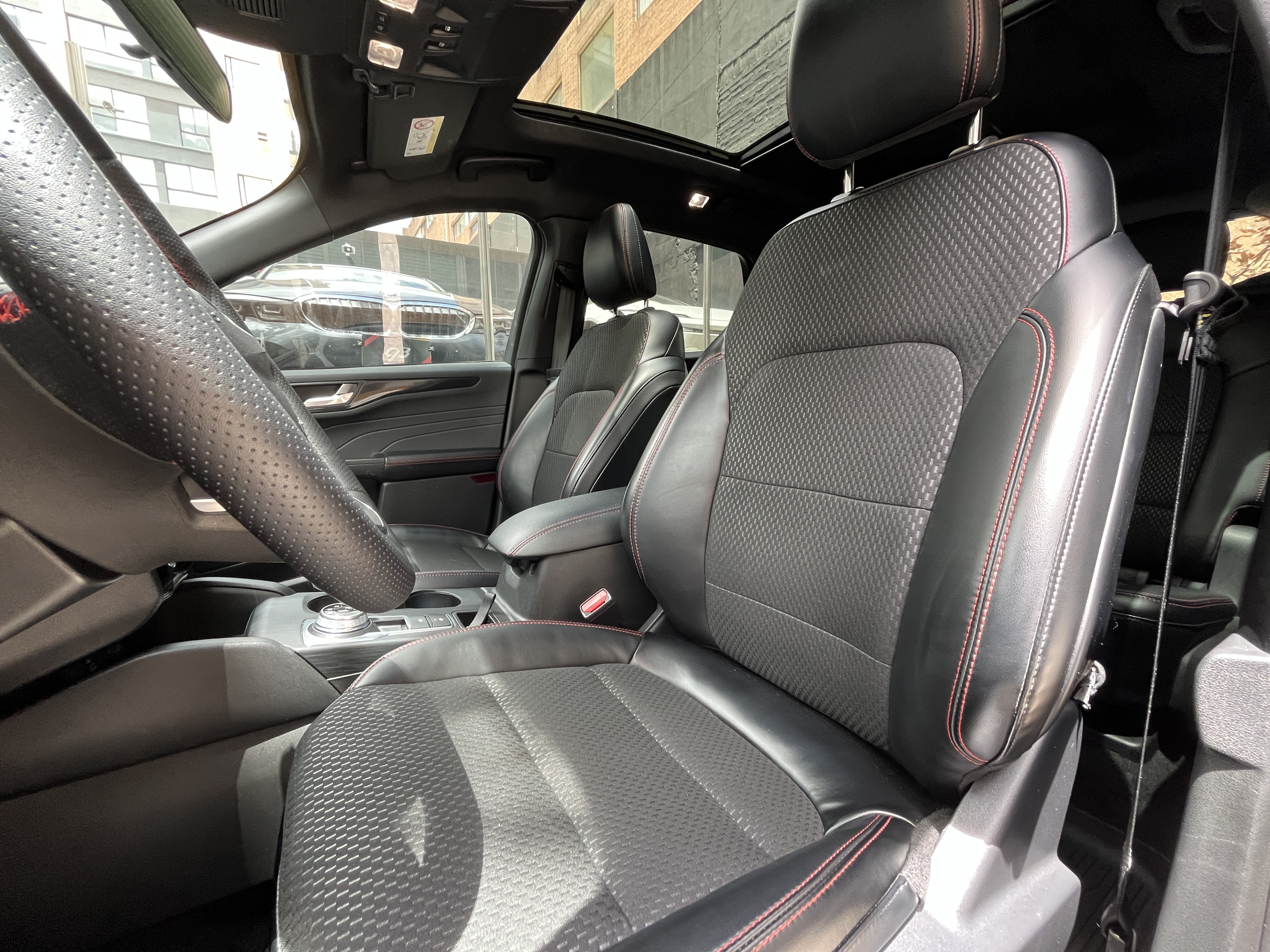 FORD ESCAPE ST LINE 2024