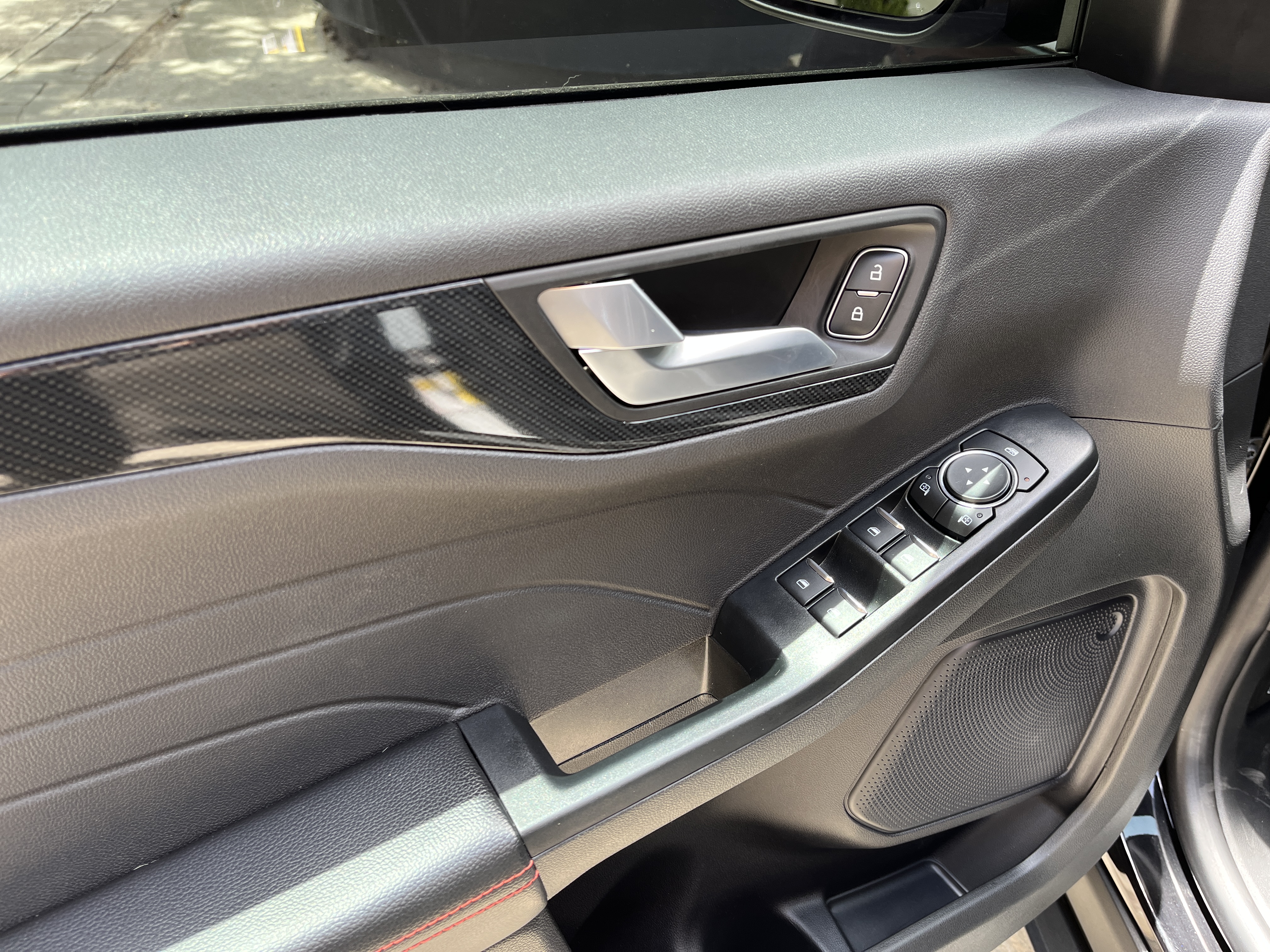 FORD ESCAPE ST LINE 2024