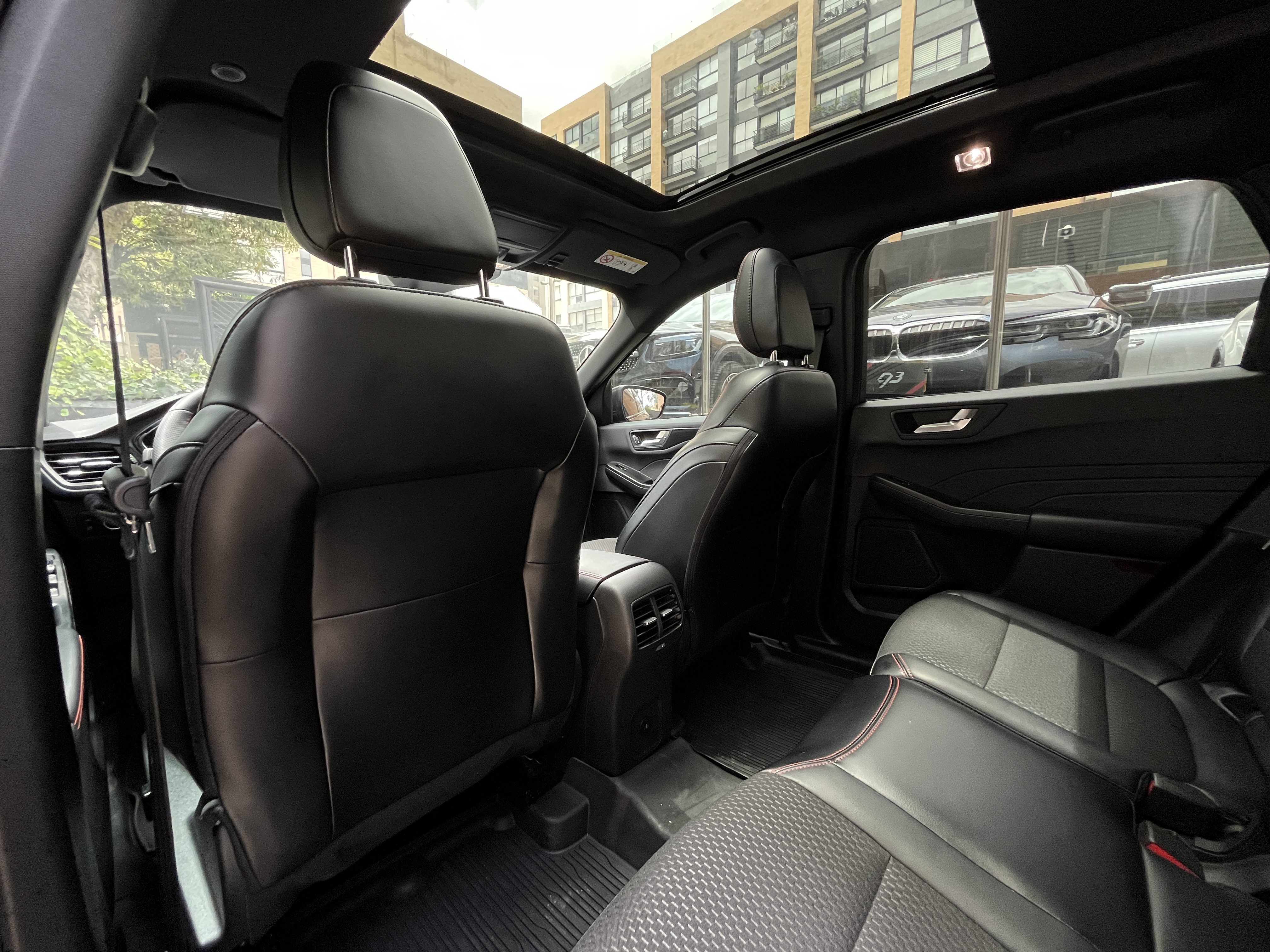 FORD ESCAPE ST LINE 2024
