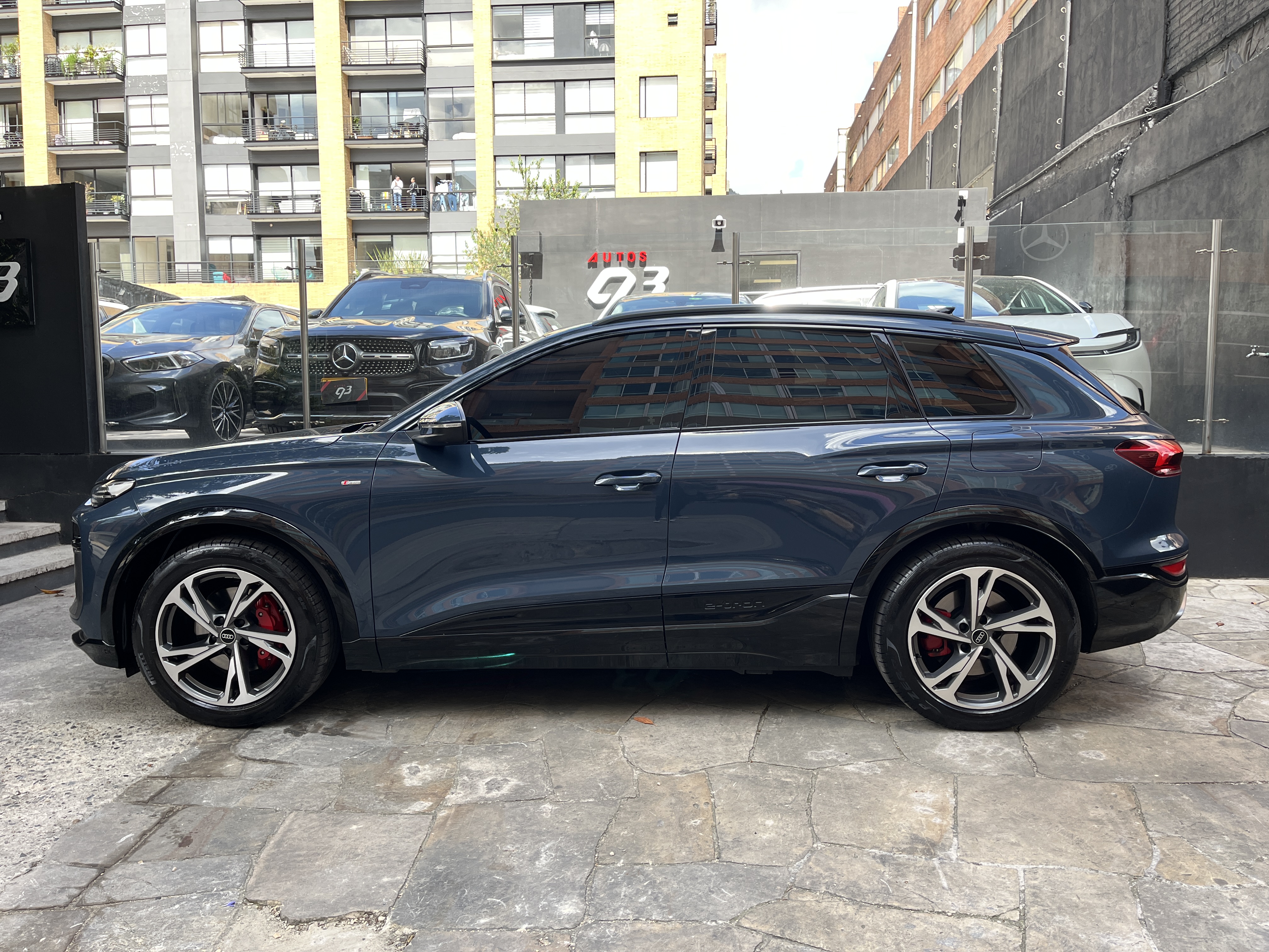 AUDI Q6 E-TRON 2025